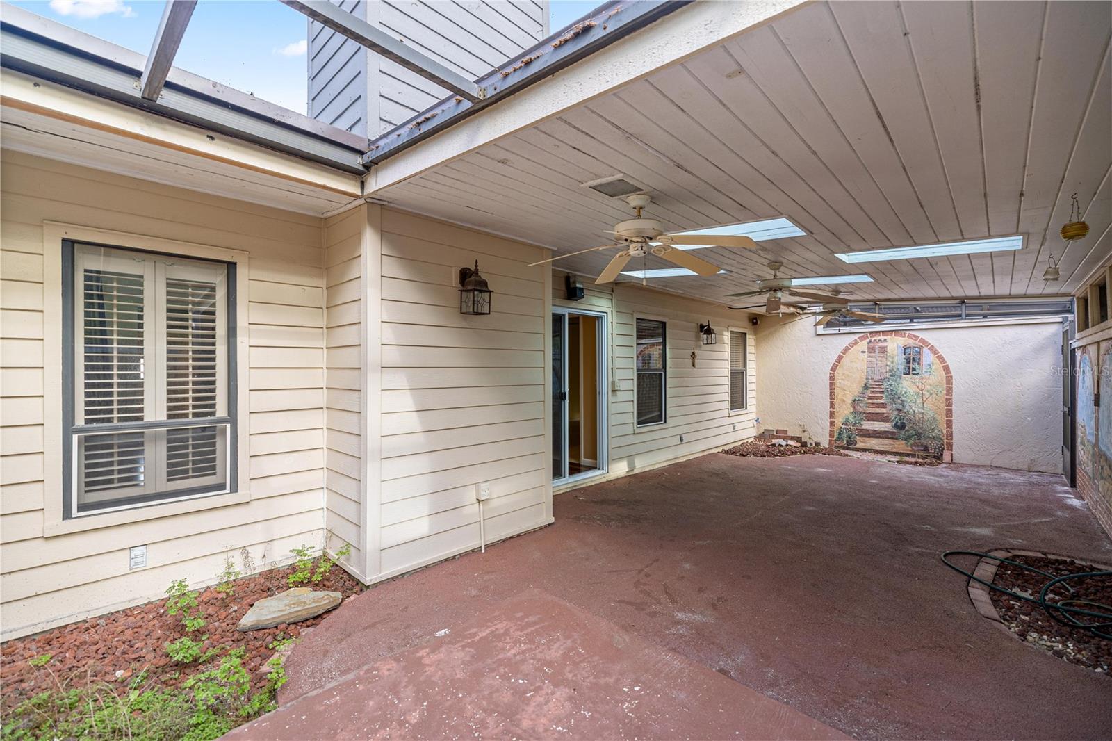 2050 SE 37TH COURT CIR, OCALA, FL, 34471
