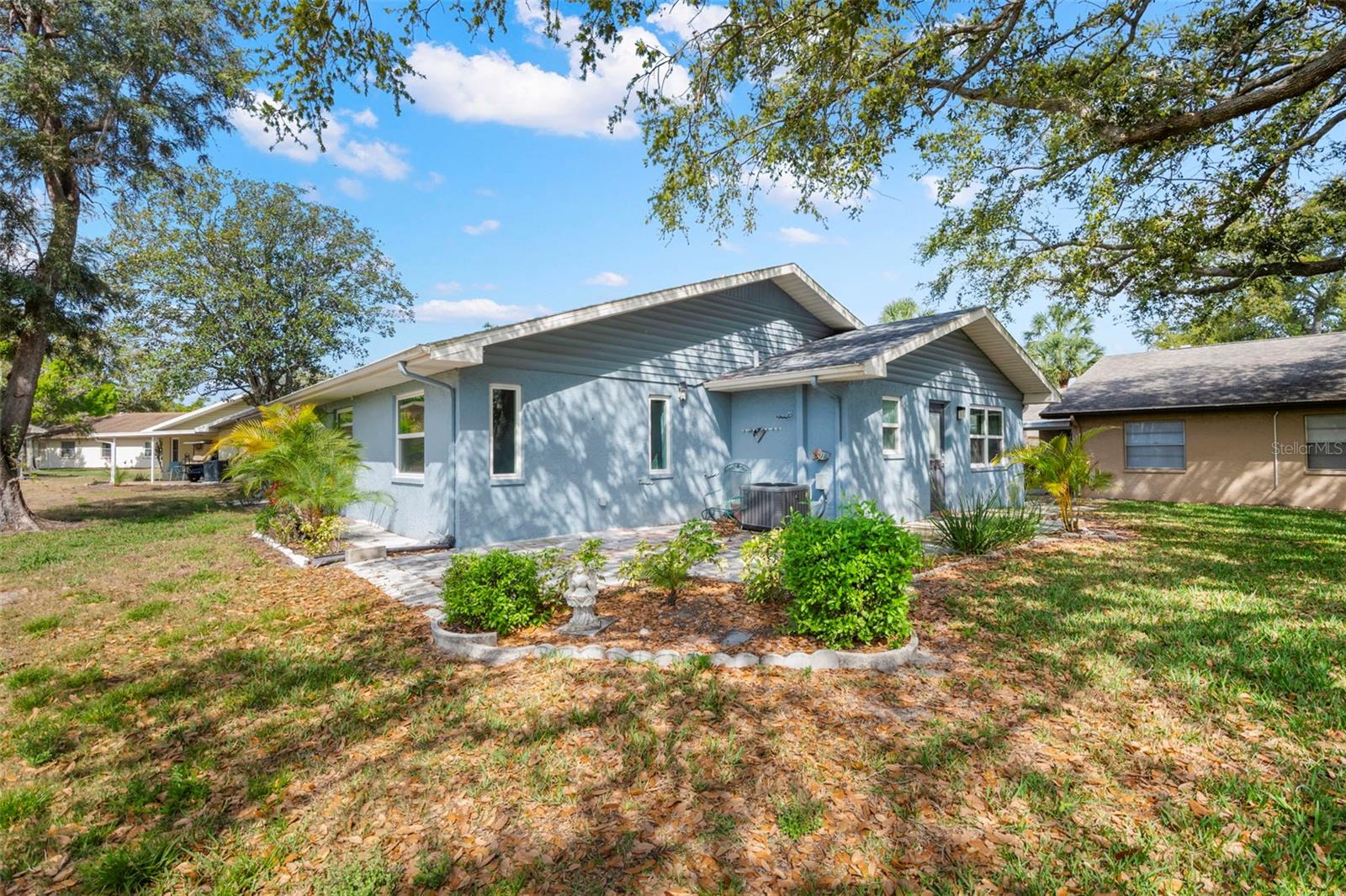 1904 CANTERBURY LN #13, SUN CITY CENTER, FL, 33573