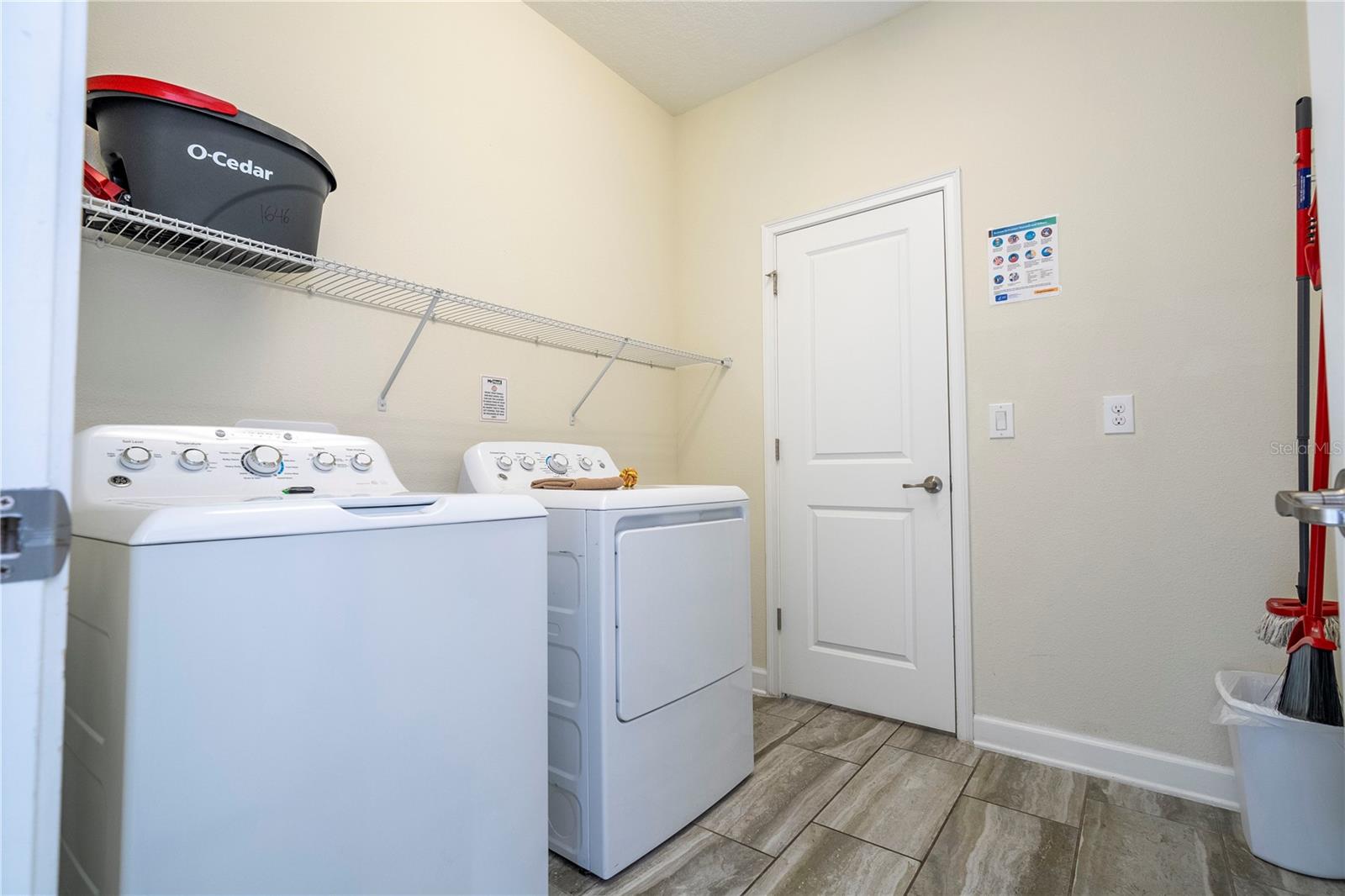 1646 MOON VALLEY DR, DAVENPORT, FL, 33896