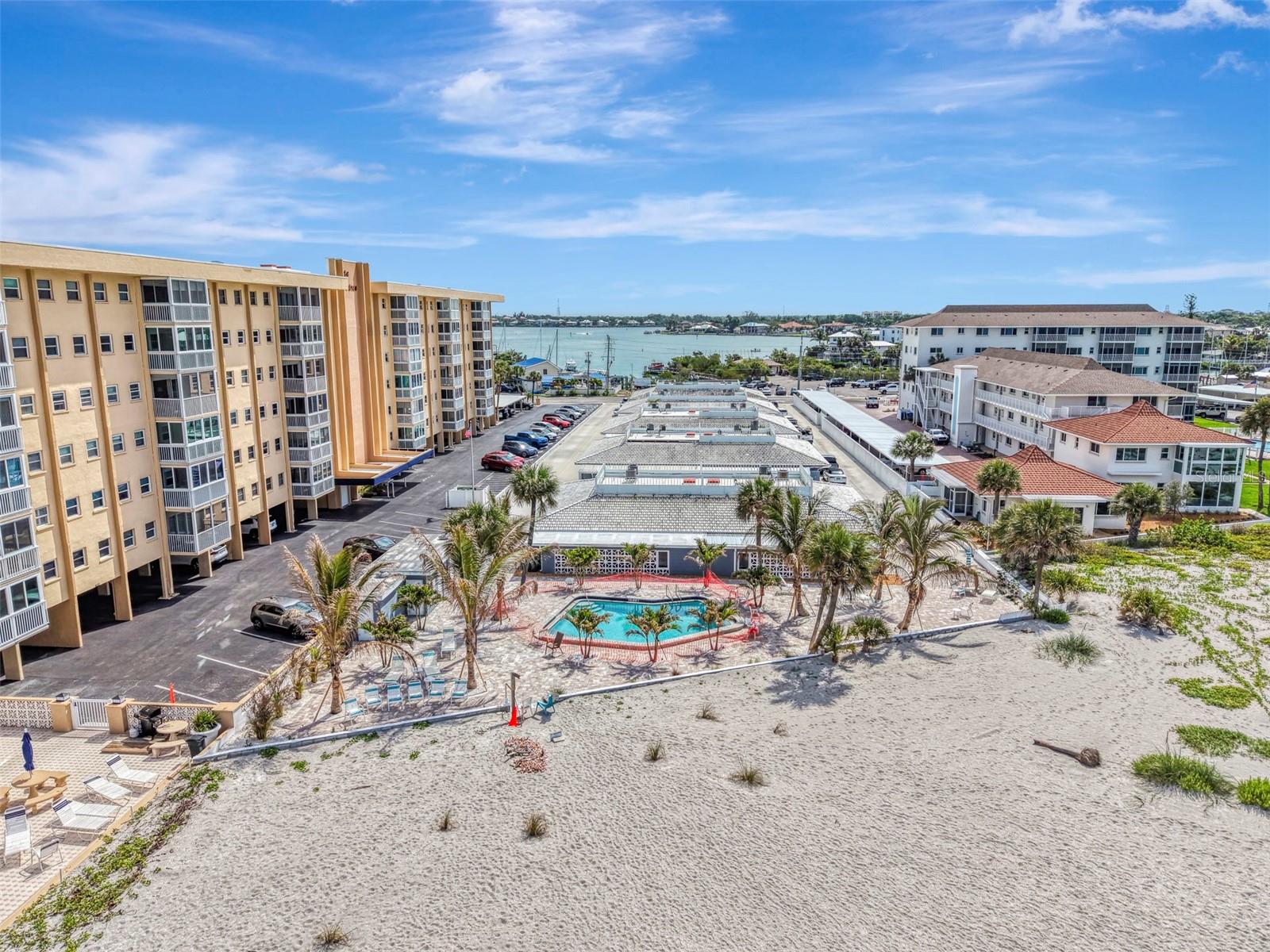 1205 TARPON CENTER DR #E2, VENICE, FL, 34285