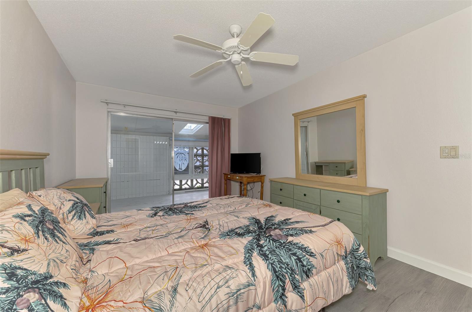 1205 TARPON CENTER DR #E2, VENICE, FL, 34285