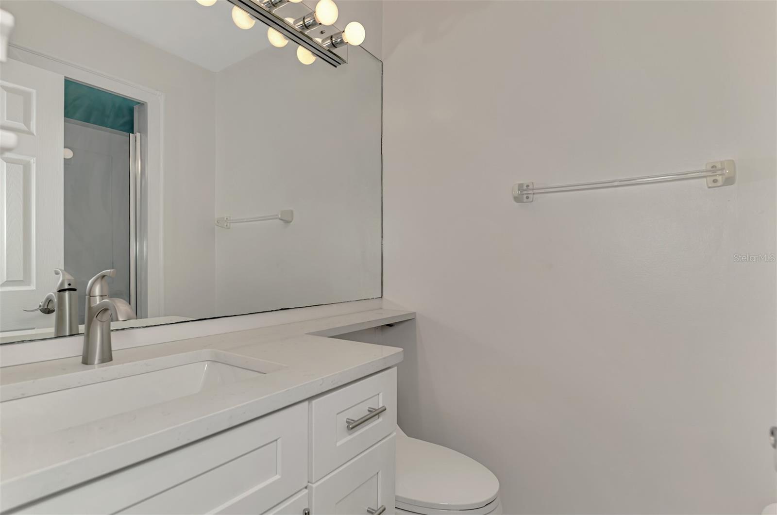 1205 TARPON CENTER DR #E2, VENICE, FL, 34285