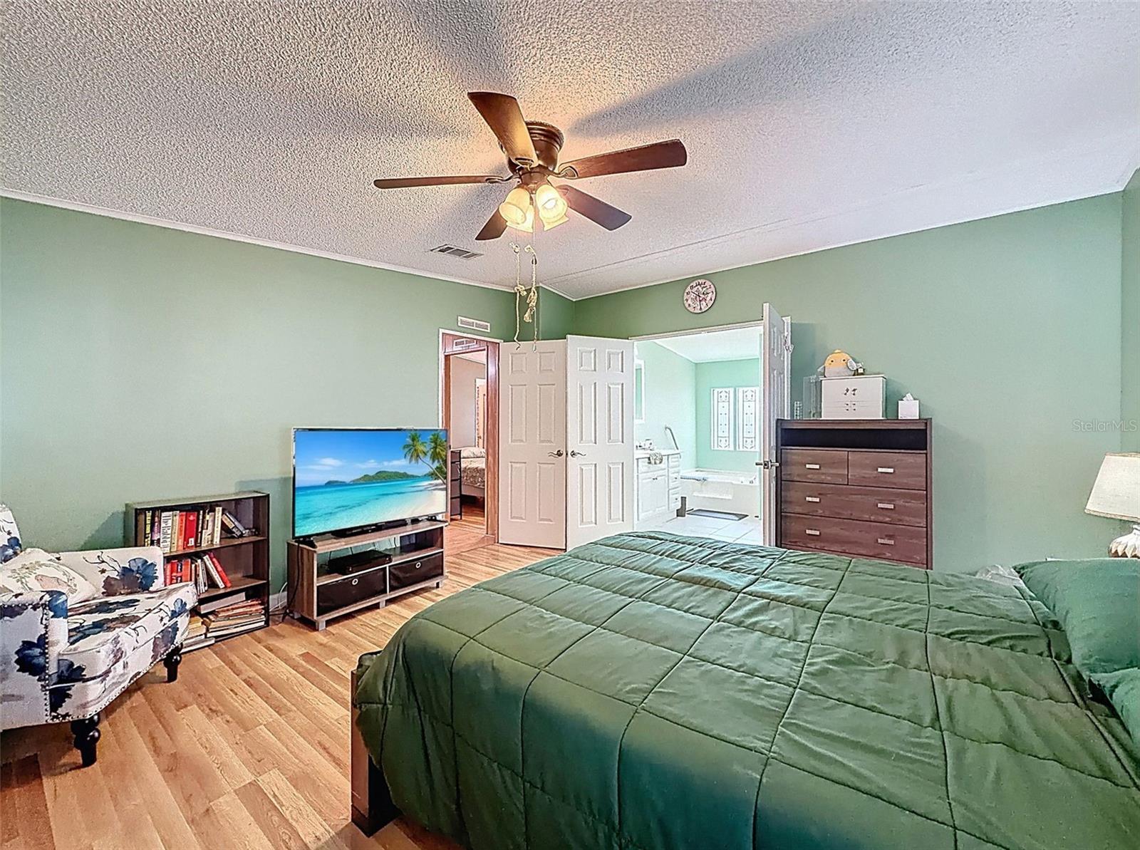 454 VILLAGE CIR SW, WINTER HAVEN, FL, 33880