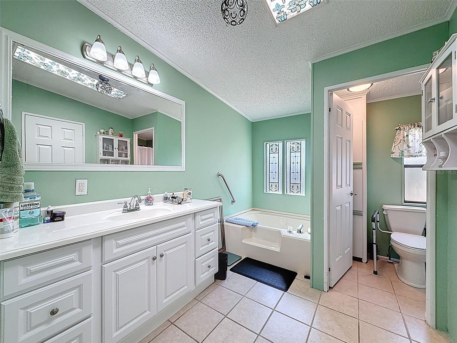 454 VILLAGE CIR SW, WINTER HAVEN, FL, 33880