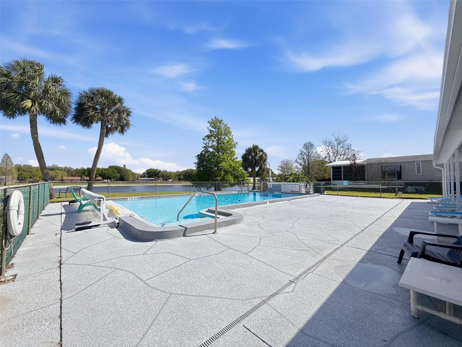 454 VILLAGE CIR SW, WINTER HAVEN, FL, 33880
