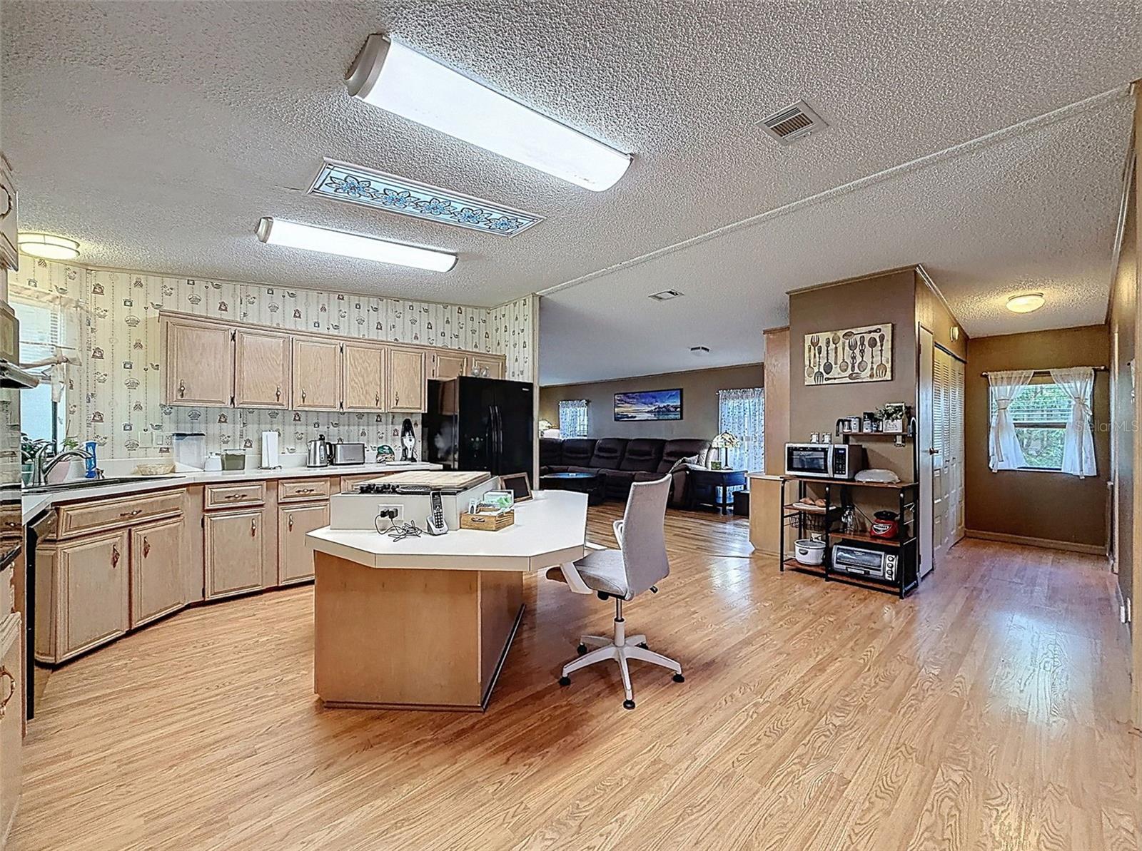 454 VILLAGE CIR SW, WINTER HAVEN, FL, 33880