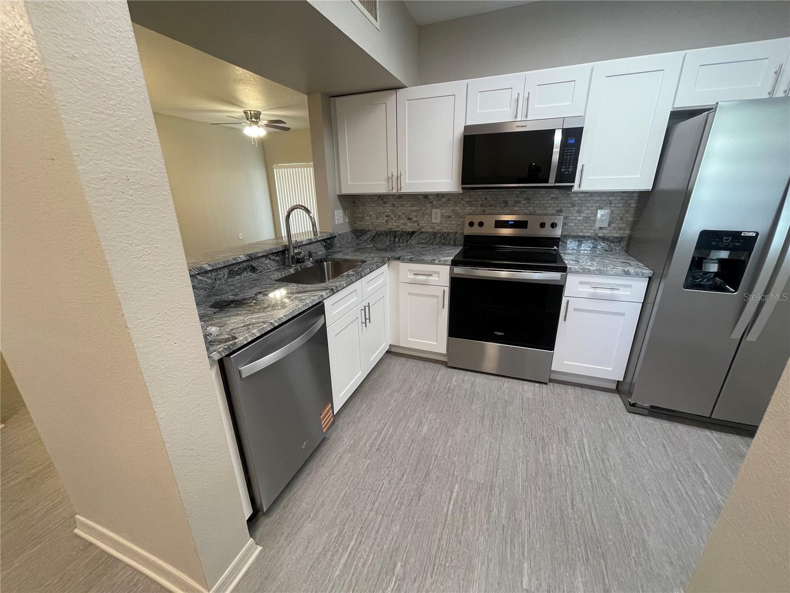 6004 PORTSDALE PL #101, RIVERVIEW, FL, 33578