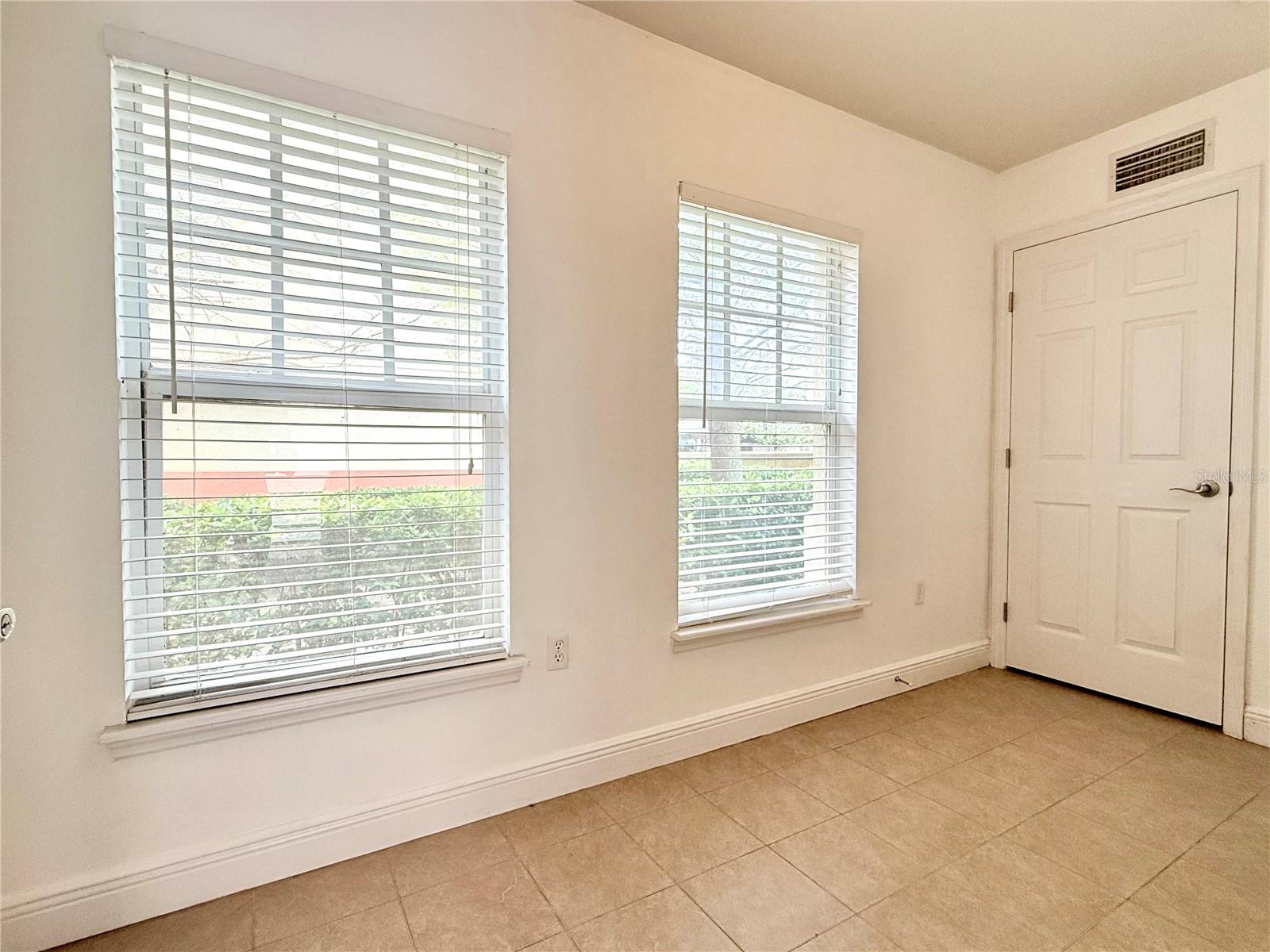 630 BLUE TAVERNA LN, CLEARWATER, FL, 33756
