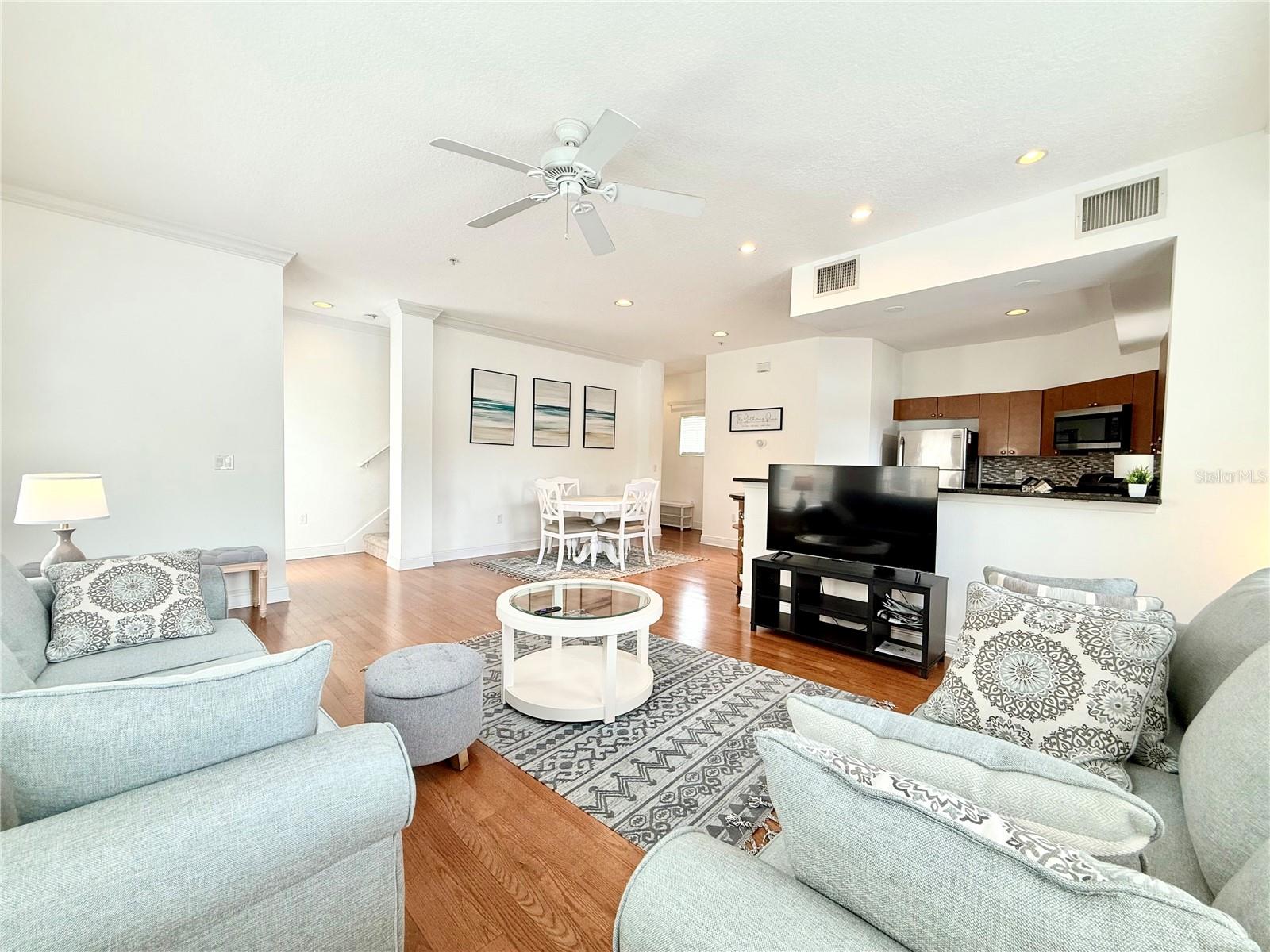 630 BLUE TAVERNA LN, CLEARWATER, FL, 33756