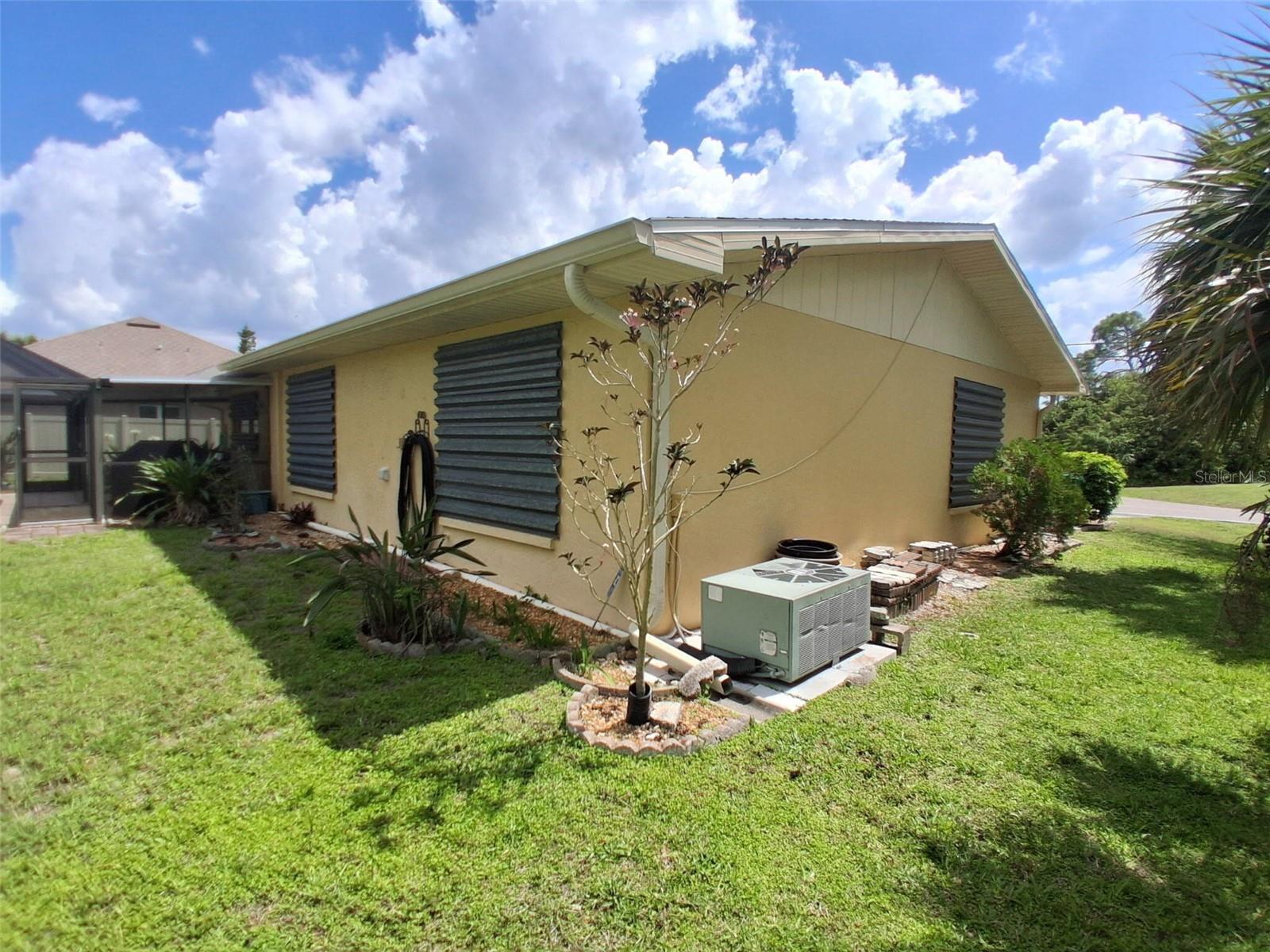2706 AUBURN BLVD, PORT CHARLOTTE, FL, 33948