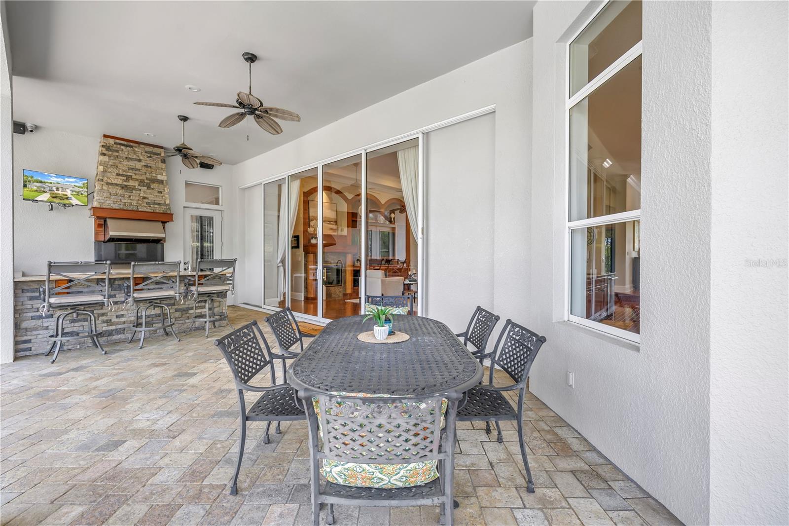 Outdoor entertainment area