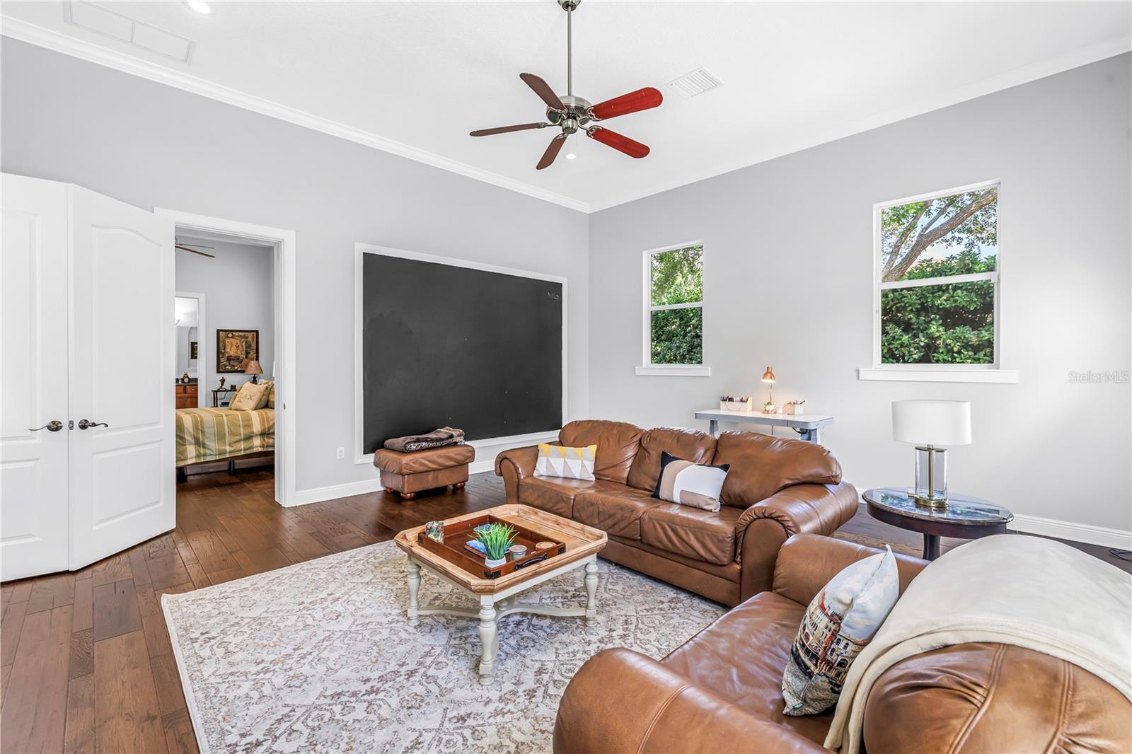 Flex Room/Golf Simulator