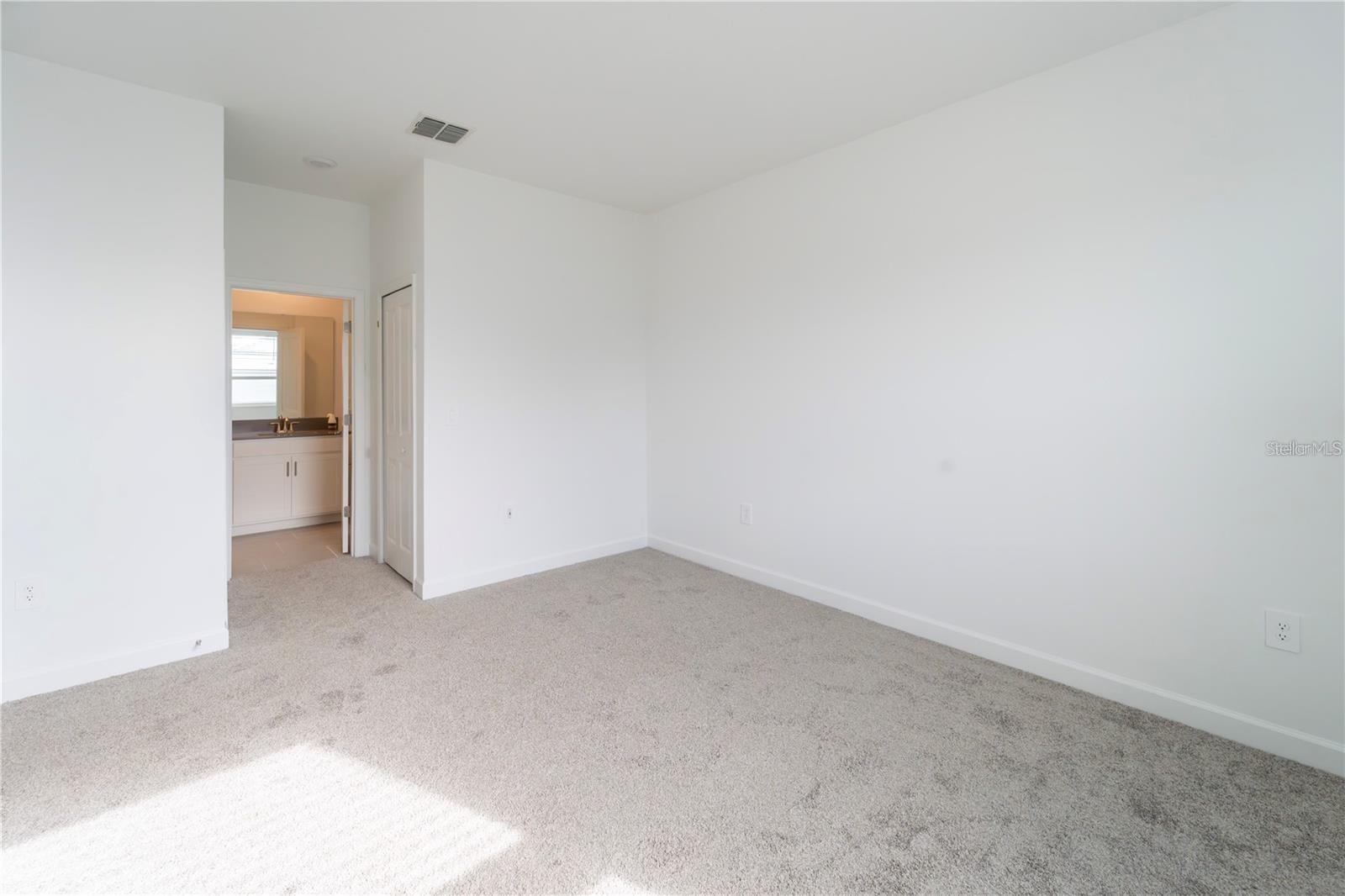 4032 REDBRIDGE LOOP, DAVENPORT, FL, 33837