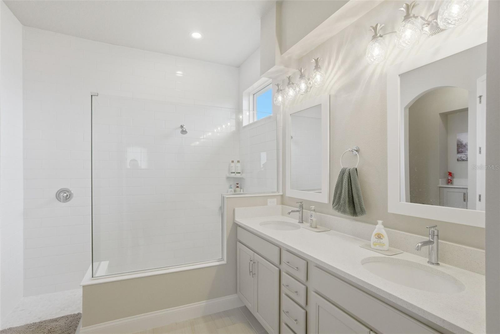 1724 LAKE RESERVE DR, DELAND, FL, 32724