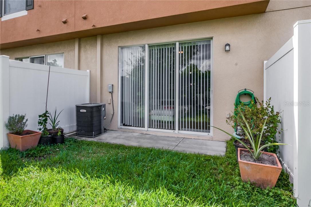 5014 WHITE SANDERLING CT, TAMPA, FL, 33619