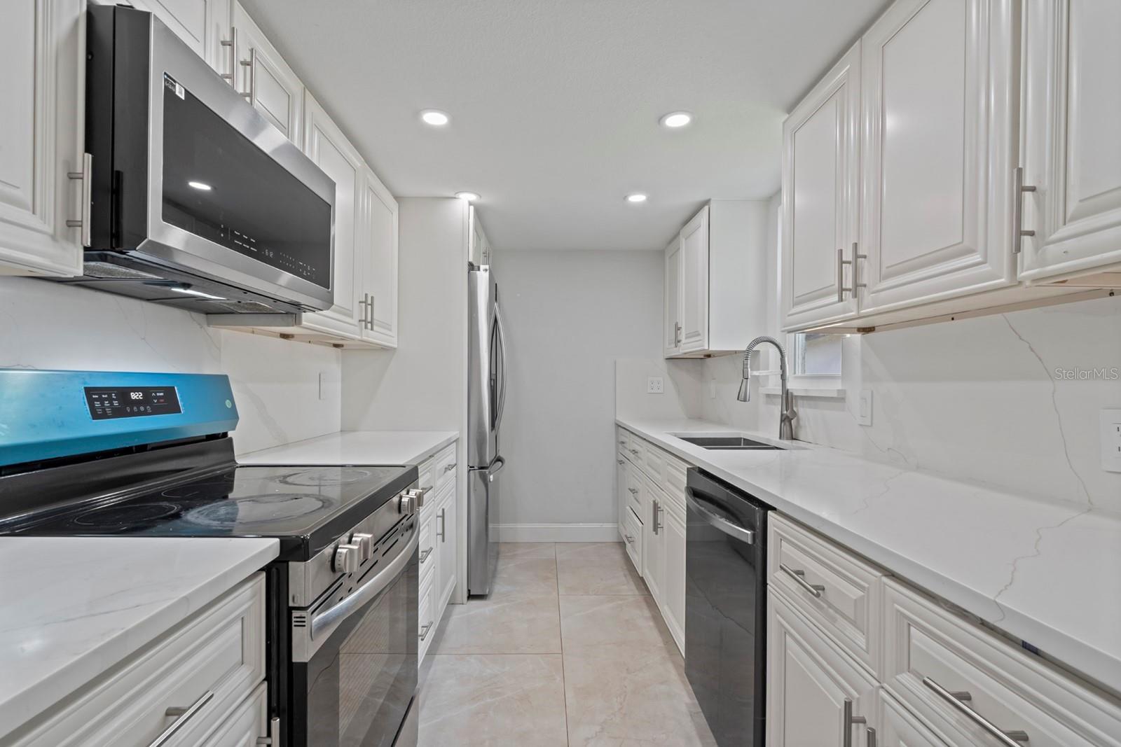 2509 APPY LN, APOPKA, FL, 32712