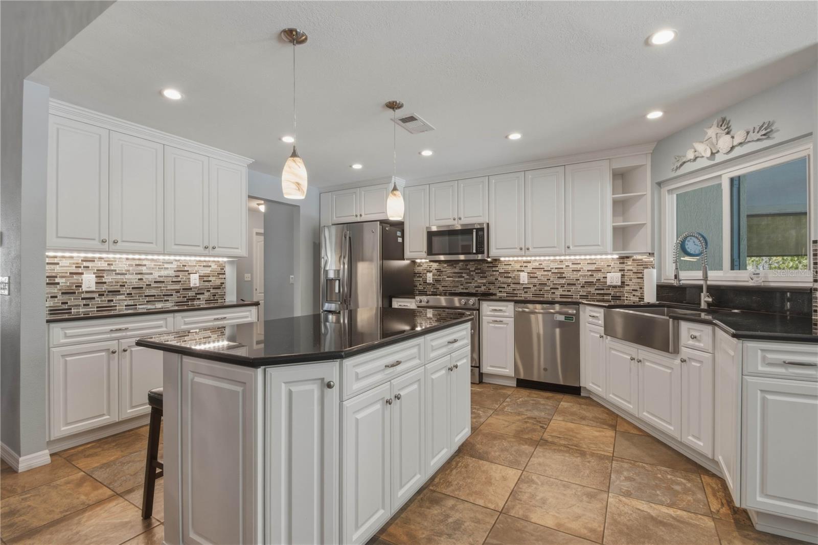 4725 ORANGE GROVE WAY, PALM HARBOR, FL, 34684