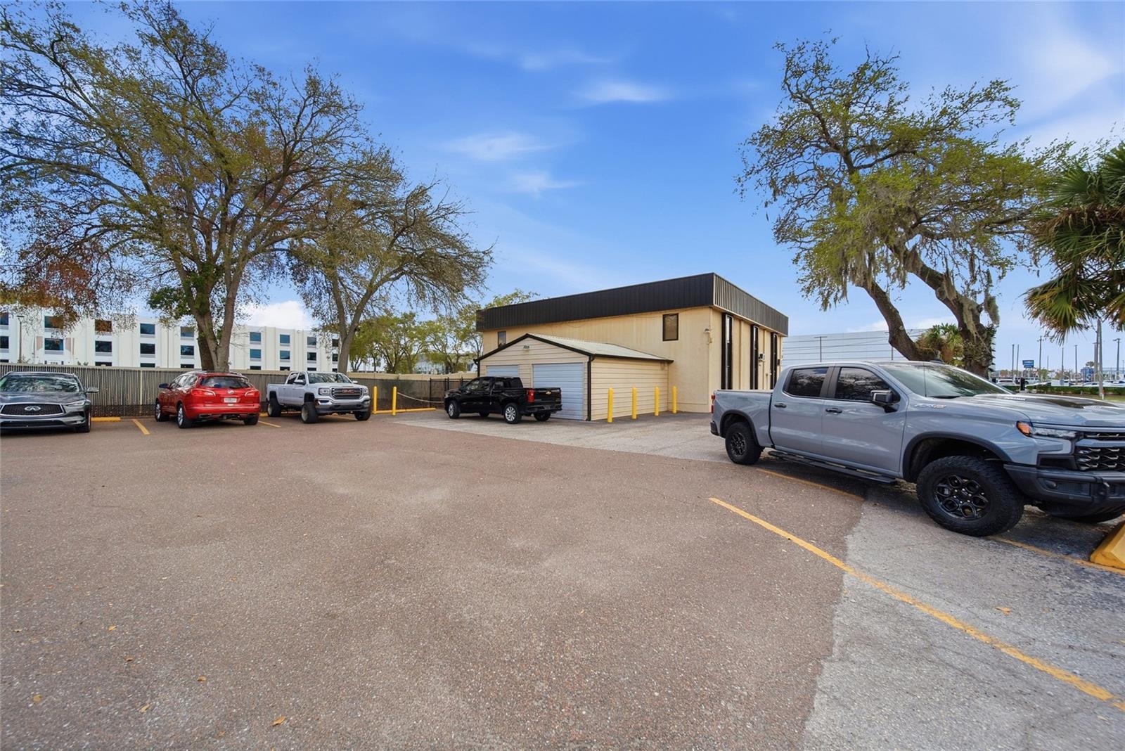 104 E FOWLER AVE, TAMPA, FL, 33612