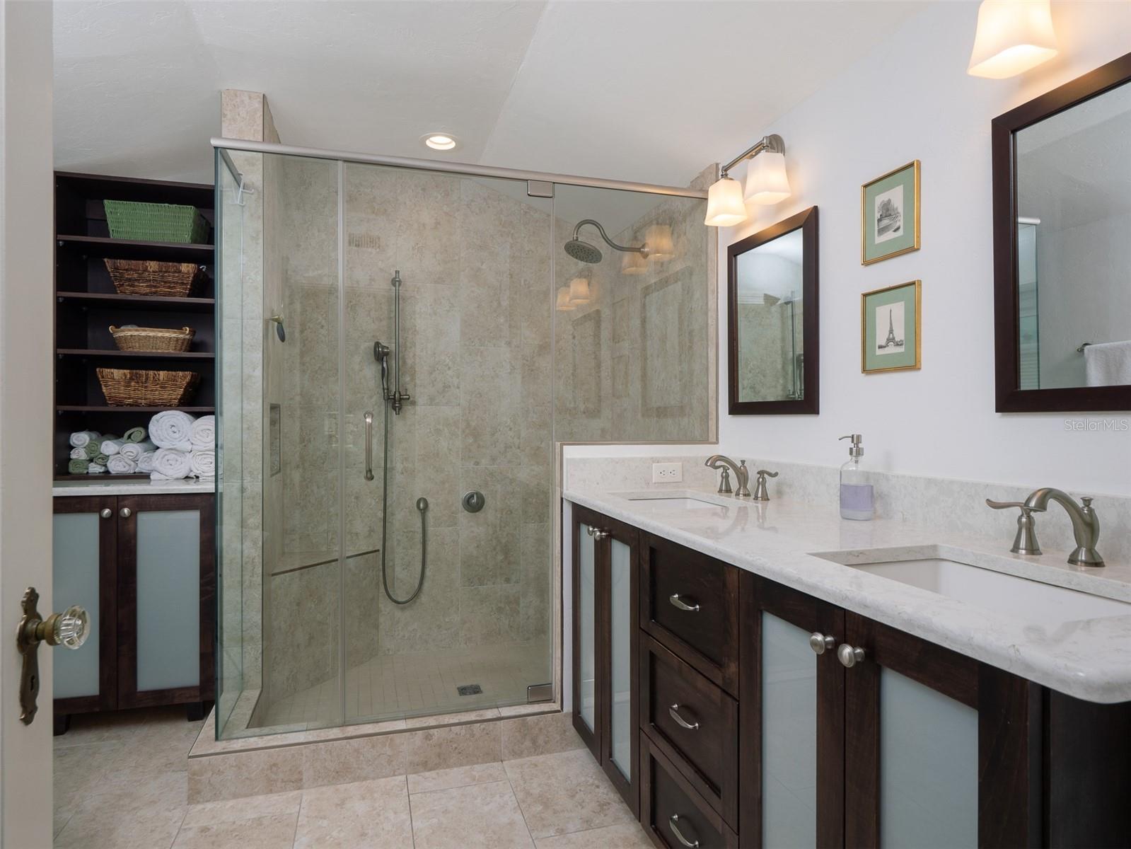 2236 NW 7TH LN, GAINESVILLE, FL, 32603