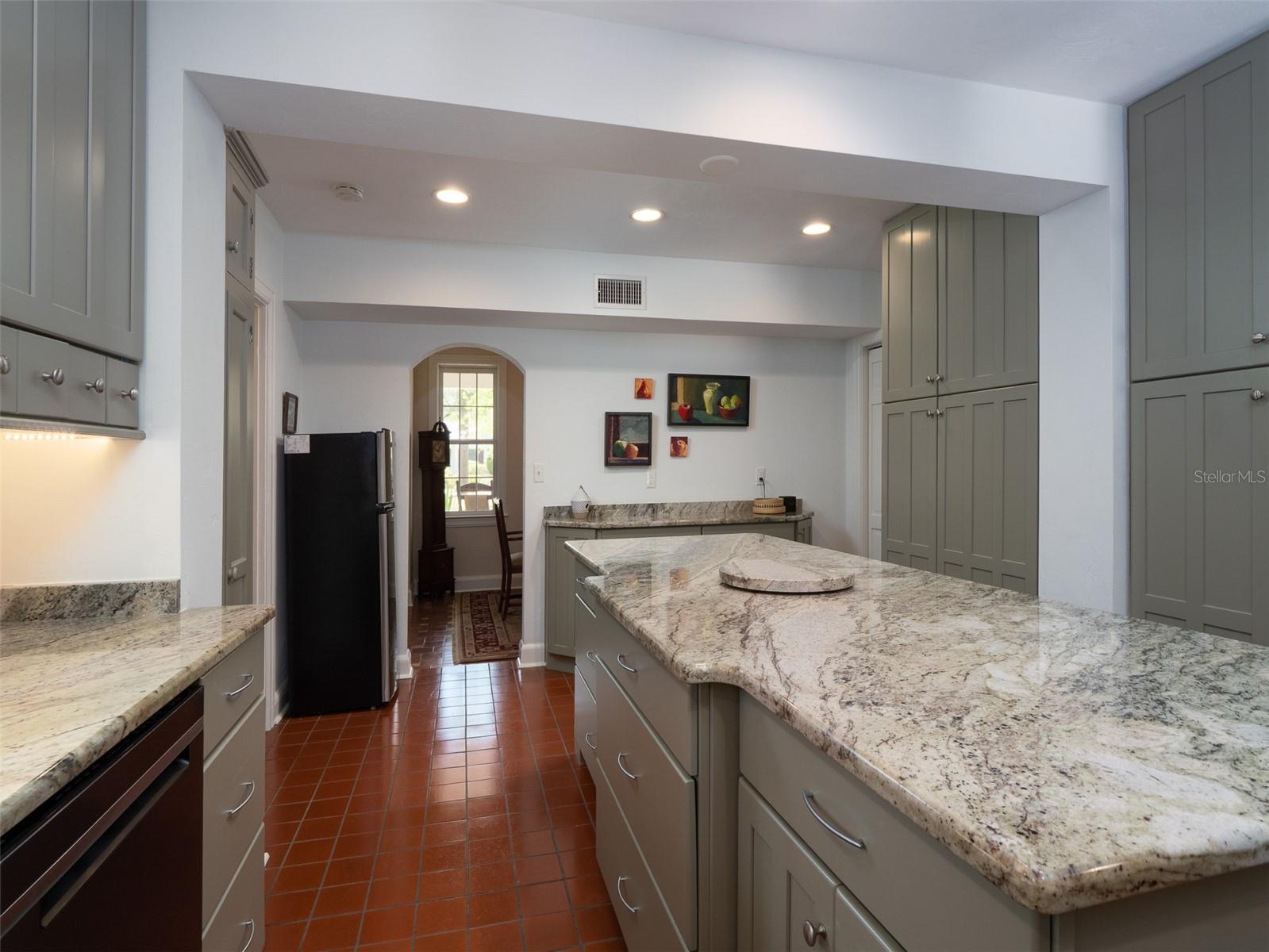 2236 NW 7TH LN, GAINESVILLE, FL, 32603