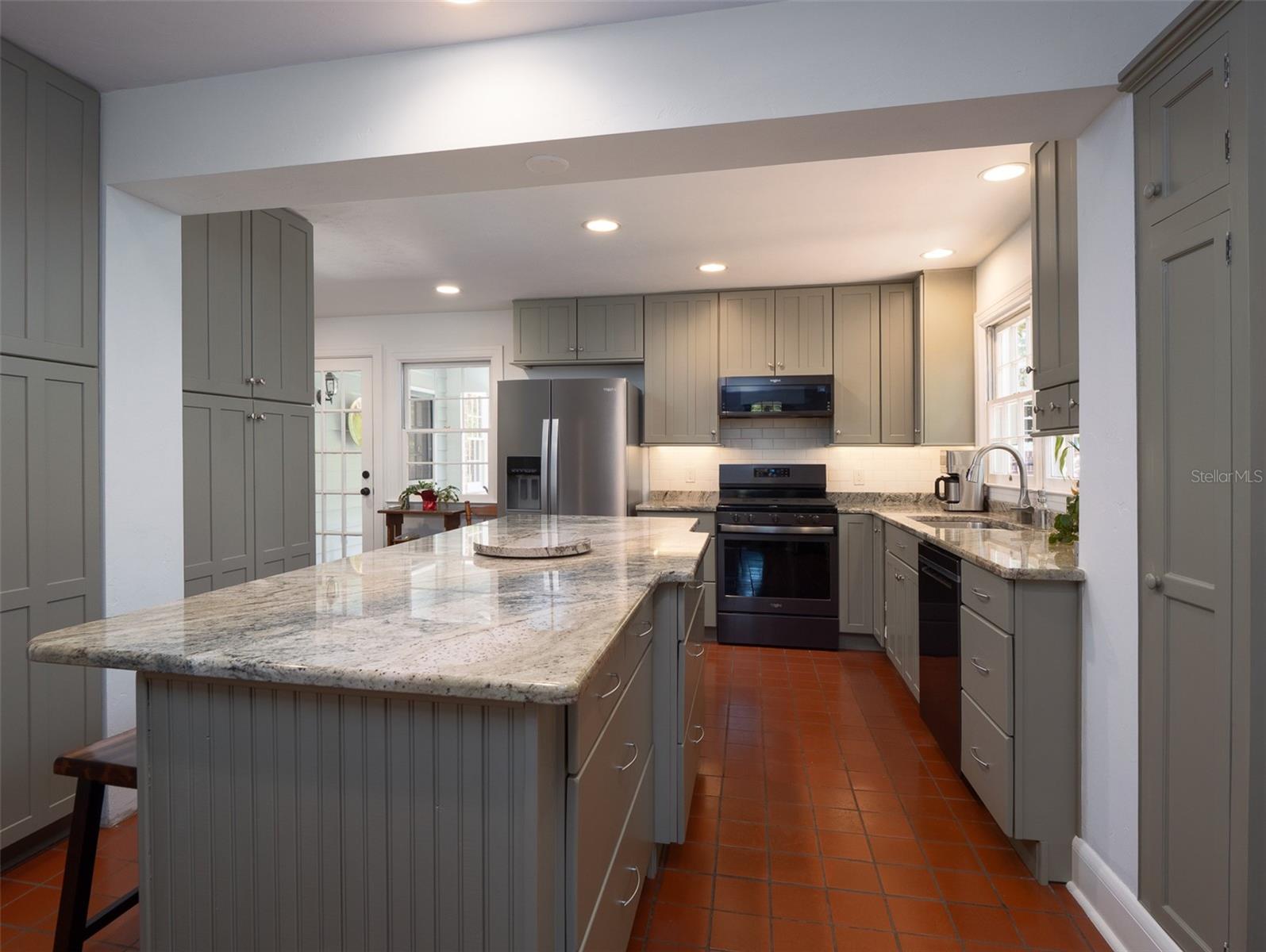 2236 NW 7TH LN, GAINESVILLE, FL, 32603