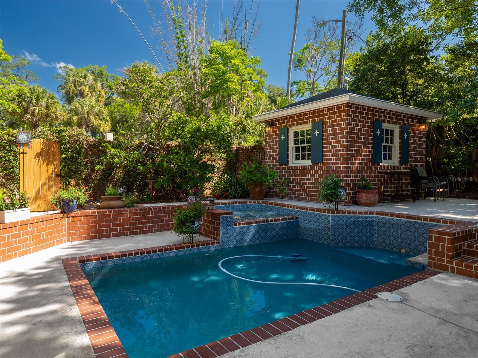 2236 NW 7TH LN, GAINESVILLE, FL, 32603