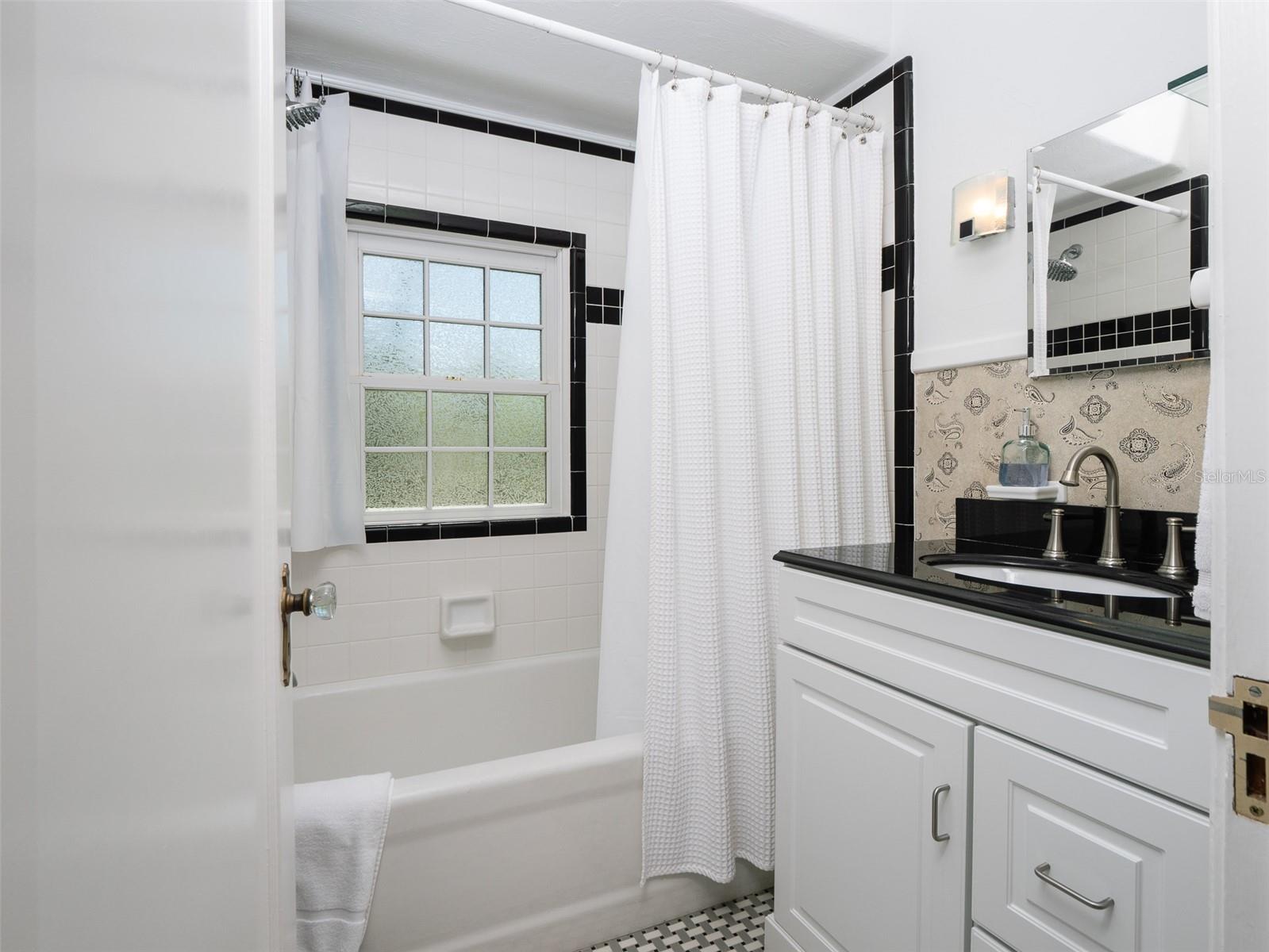 2236 NW 7TH LN, GAINESVILLE, FL, 32603