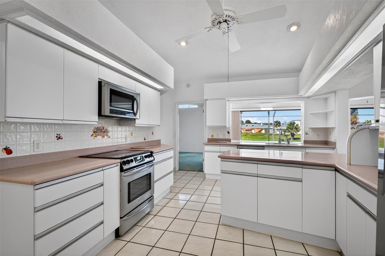 9 SAND DOLLAR DR, ORMOND BEACH, FL, 32176