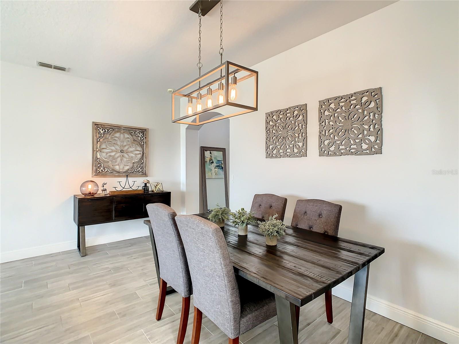 223 KNOLLWOOD DR, DAVENPORT, FL, 33837