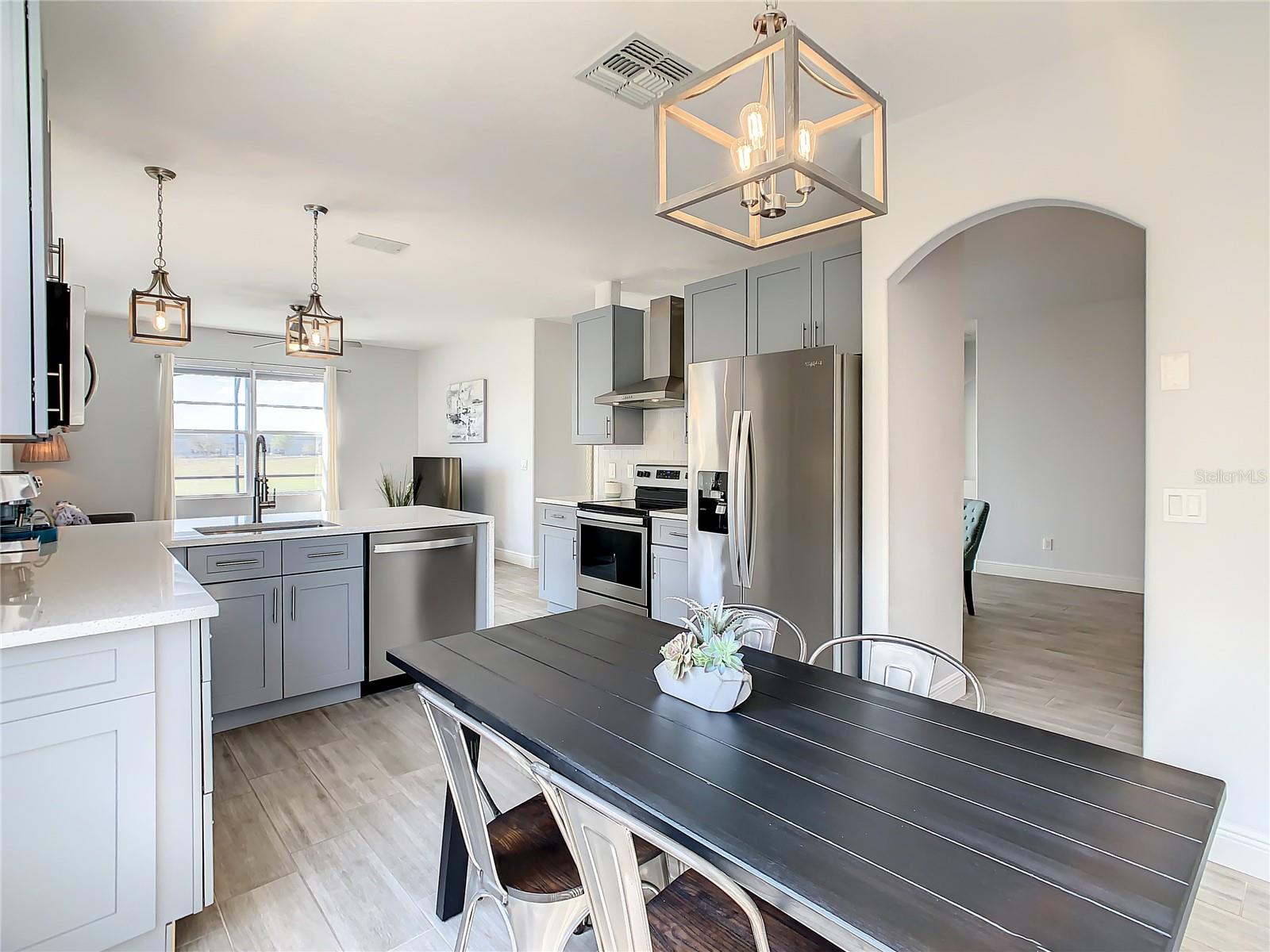 223 KNOLLWOOD DR, DAVENPORT, FL, 33837