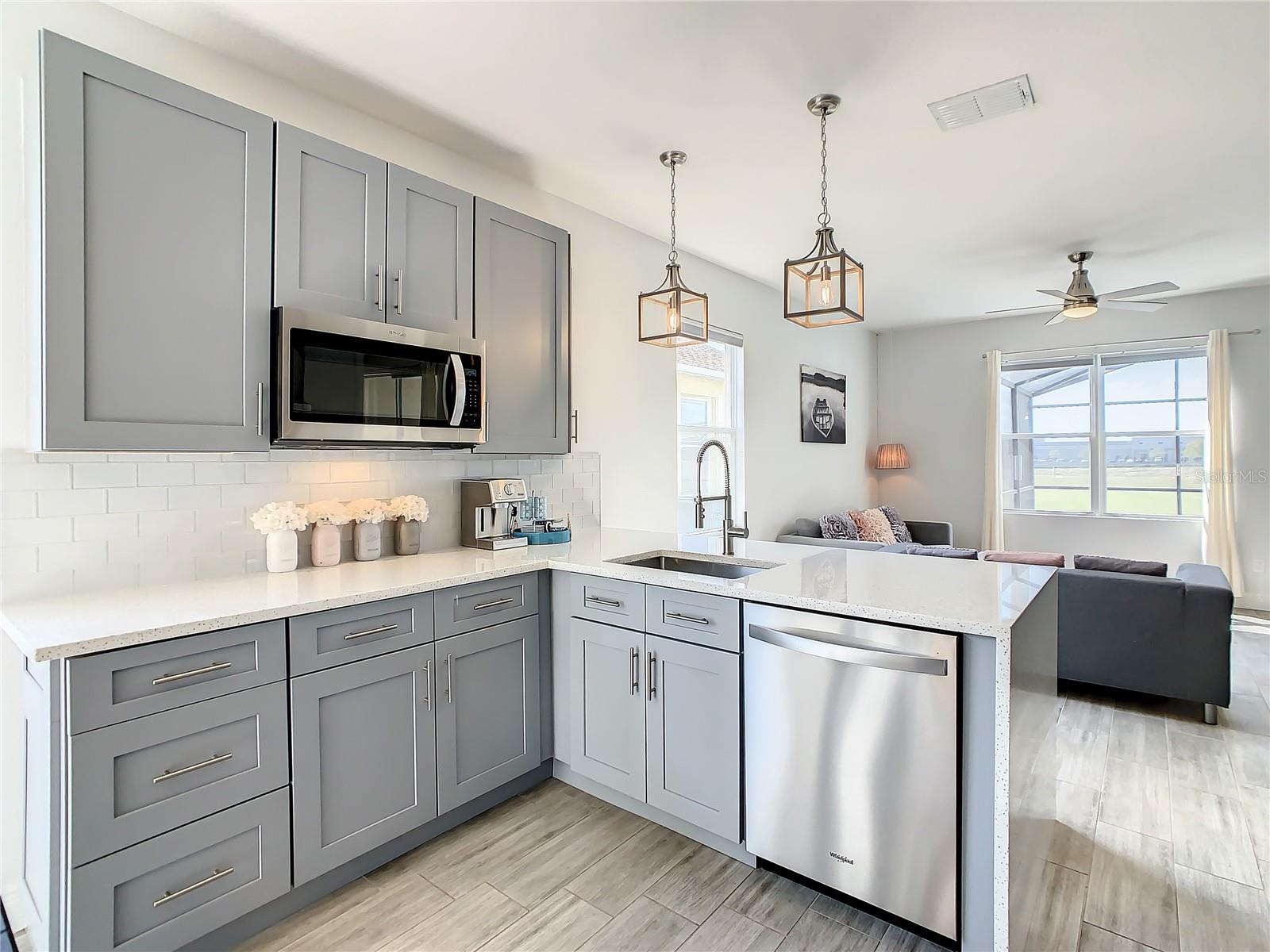 223 KNOLLWOOD DR, DAVENPORT, FL, 33837