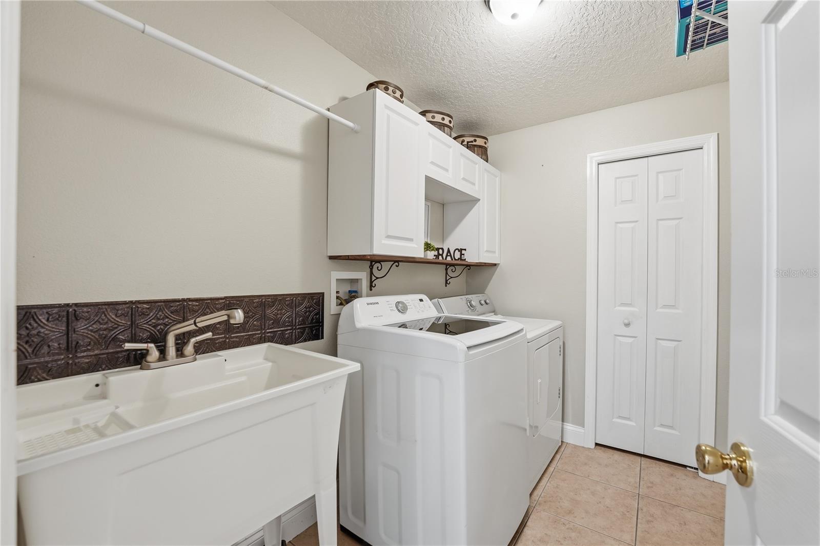 1813 LAKEWOOD DR, ST CLOUD, FL, 34771