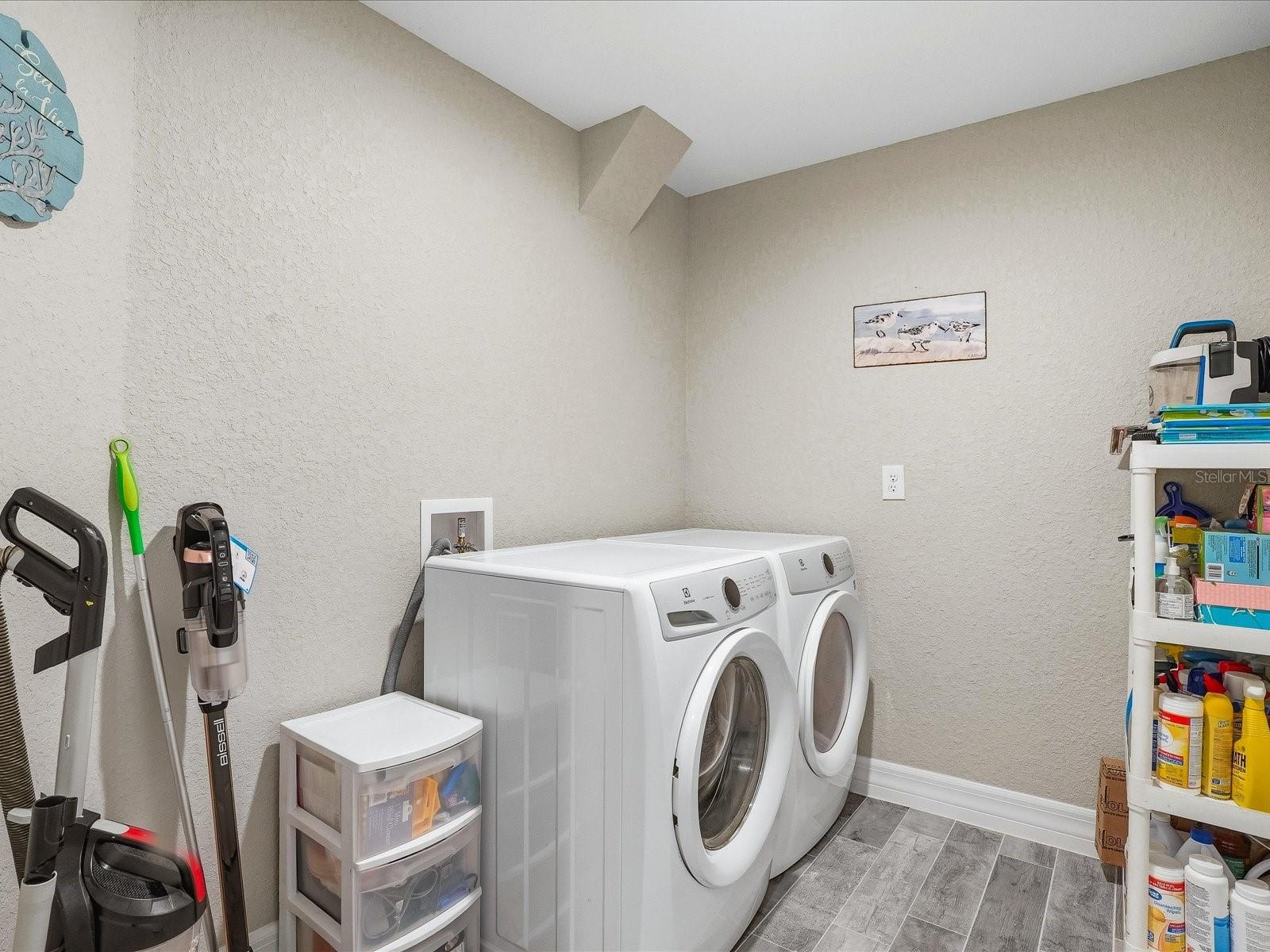 127 GLADES DR, ROTONDA WEST, FL, 33947