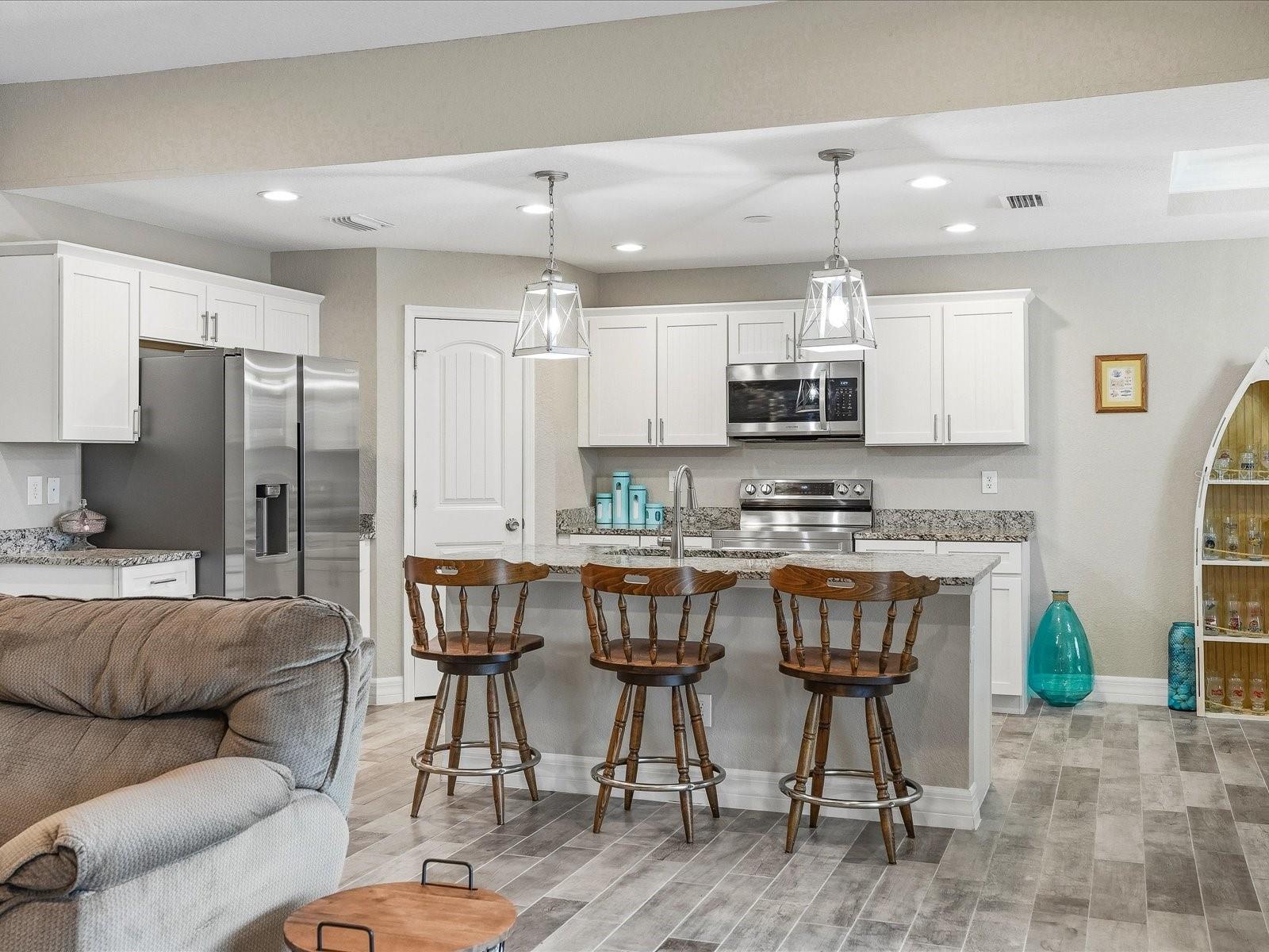 127 GLADES DR, ROTONDA WEST, FL, 33947