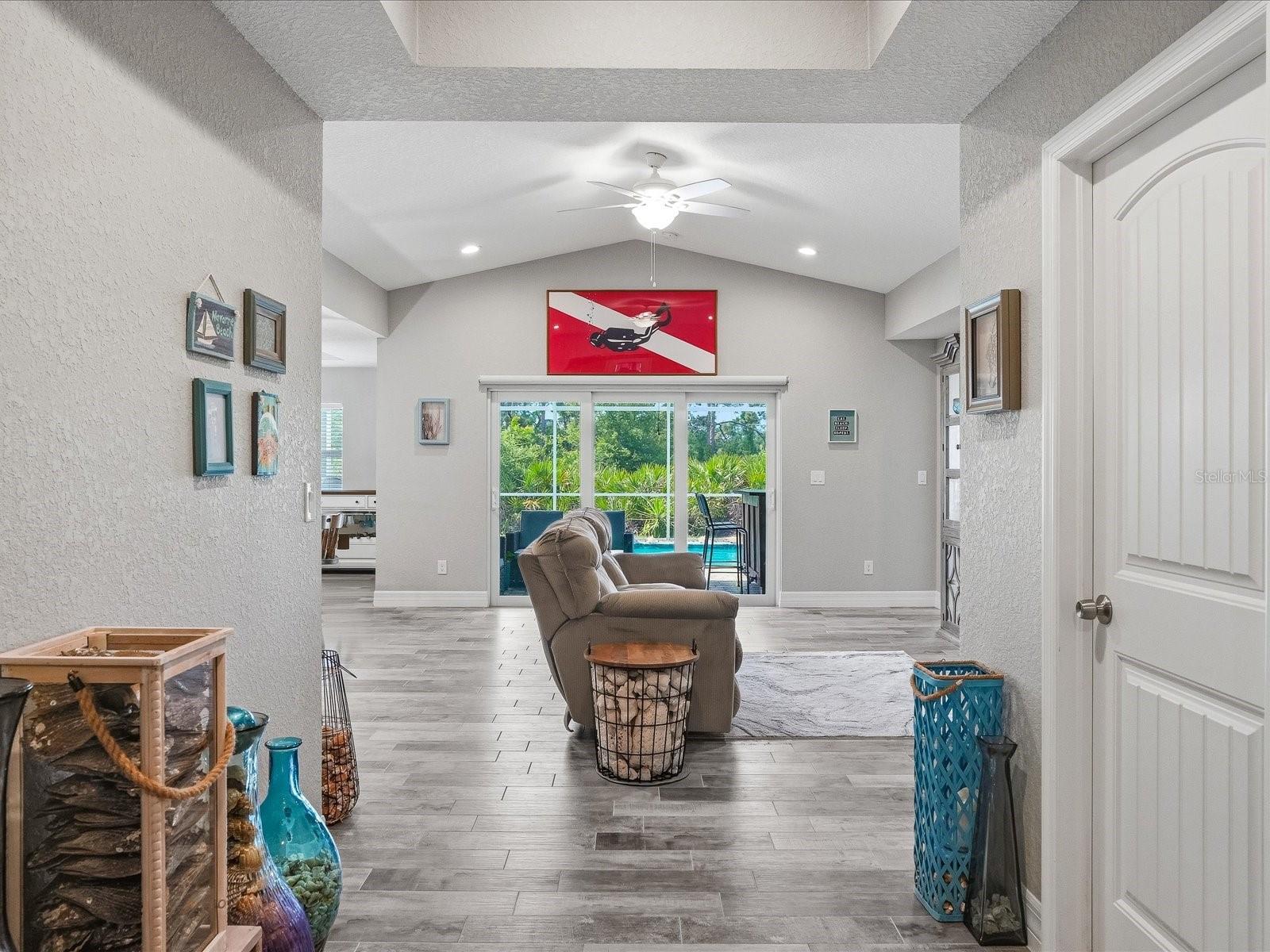 127 GLADES DR, ROTONDA WEST, FL, 33947