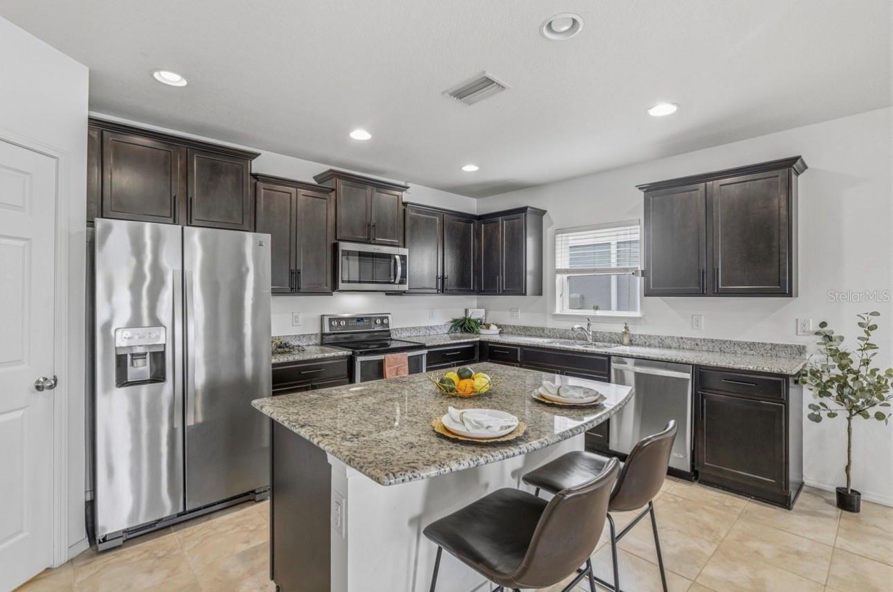 9341 AMERICAN HICKORY LN, RIVERVIEW, FL, 33578