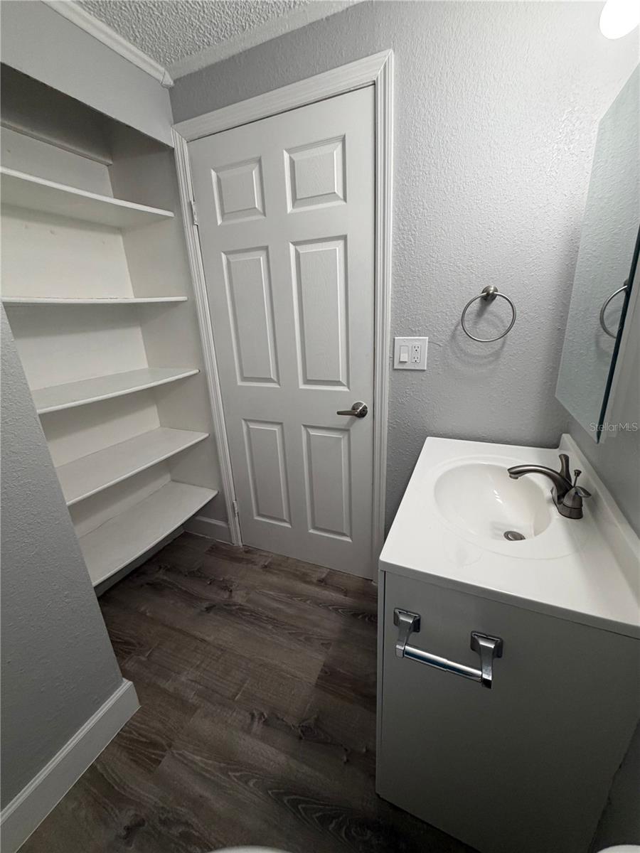 1400 STRAWBERRY PL #5, PLANT CITY, FL, 33563