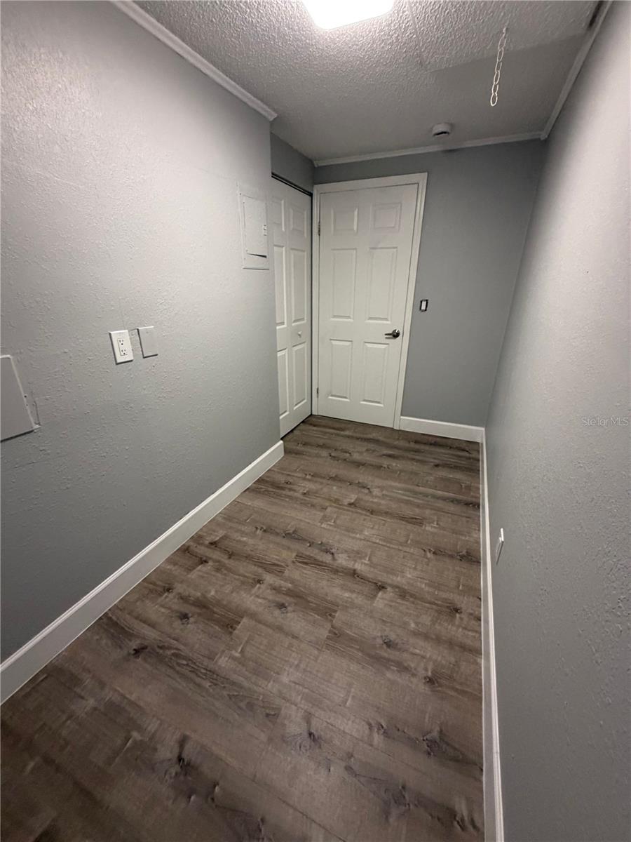 1400 STRAWBERRY PL #5, PLANT CITY, FL, 33563