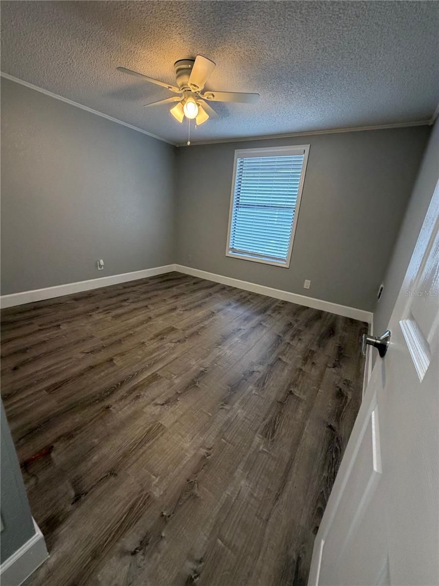1400 STRAWBERRY PL #5, PLANT CITY, FL, 33563