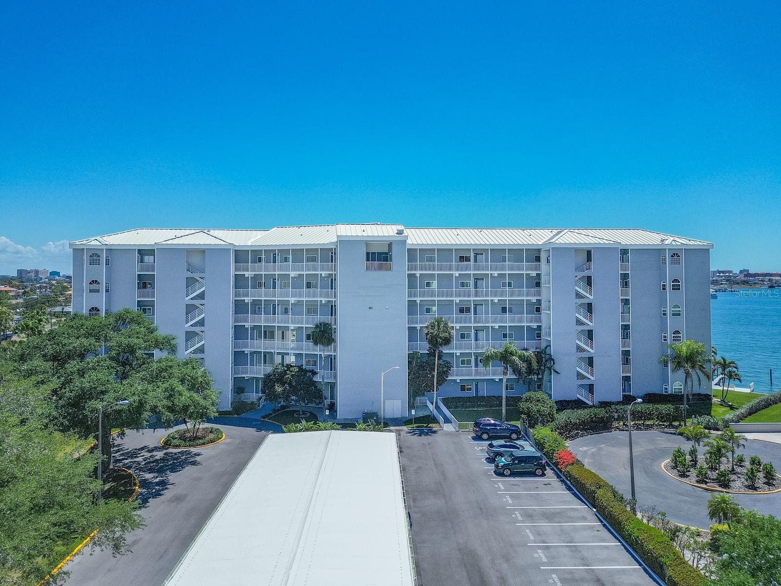 Welcome Home to 610 Island Way Clearwater Beach!