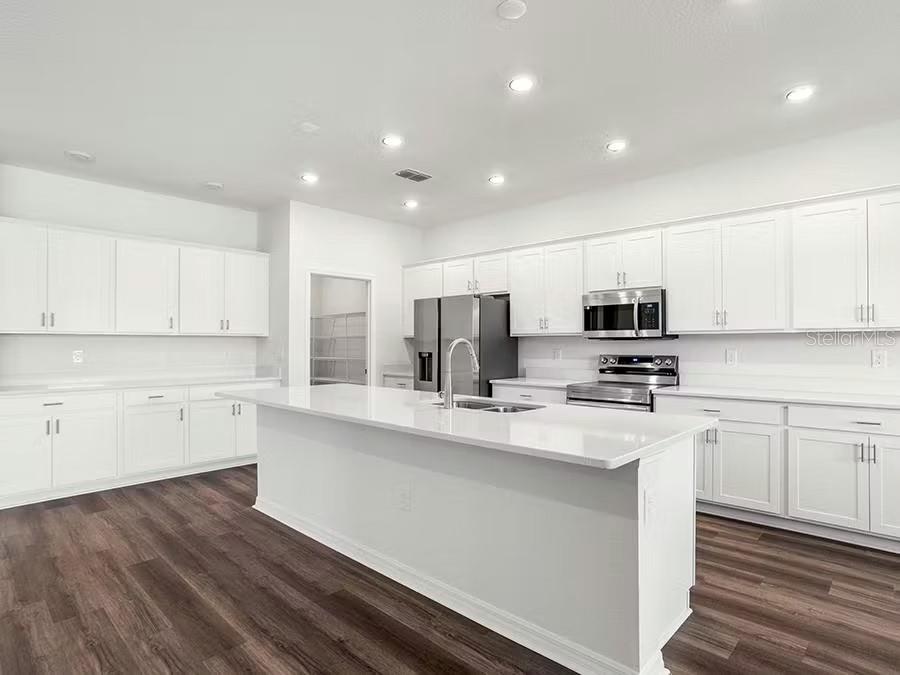 837 MARION OAKS LN, OCALA, FL, 34473