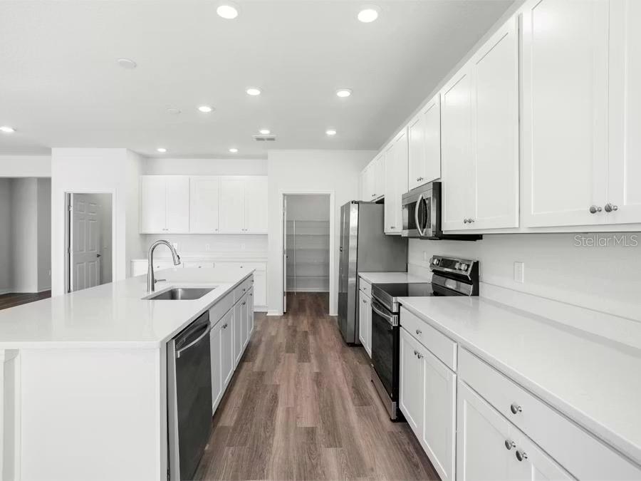 837 MARION OAKS LN, OCALA, FL, 34473