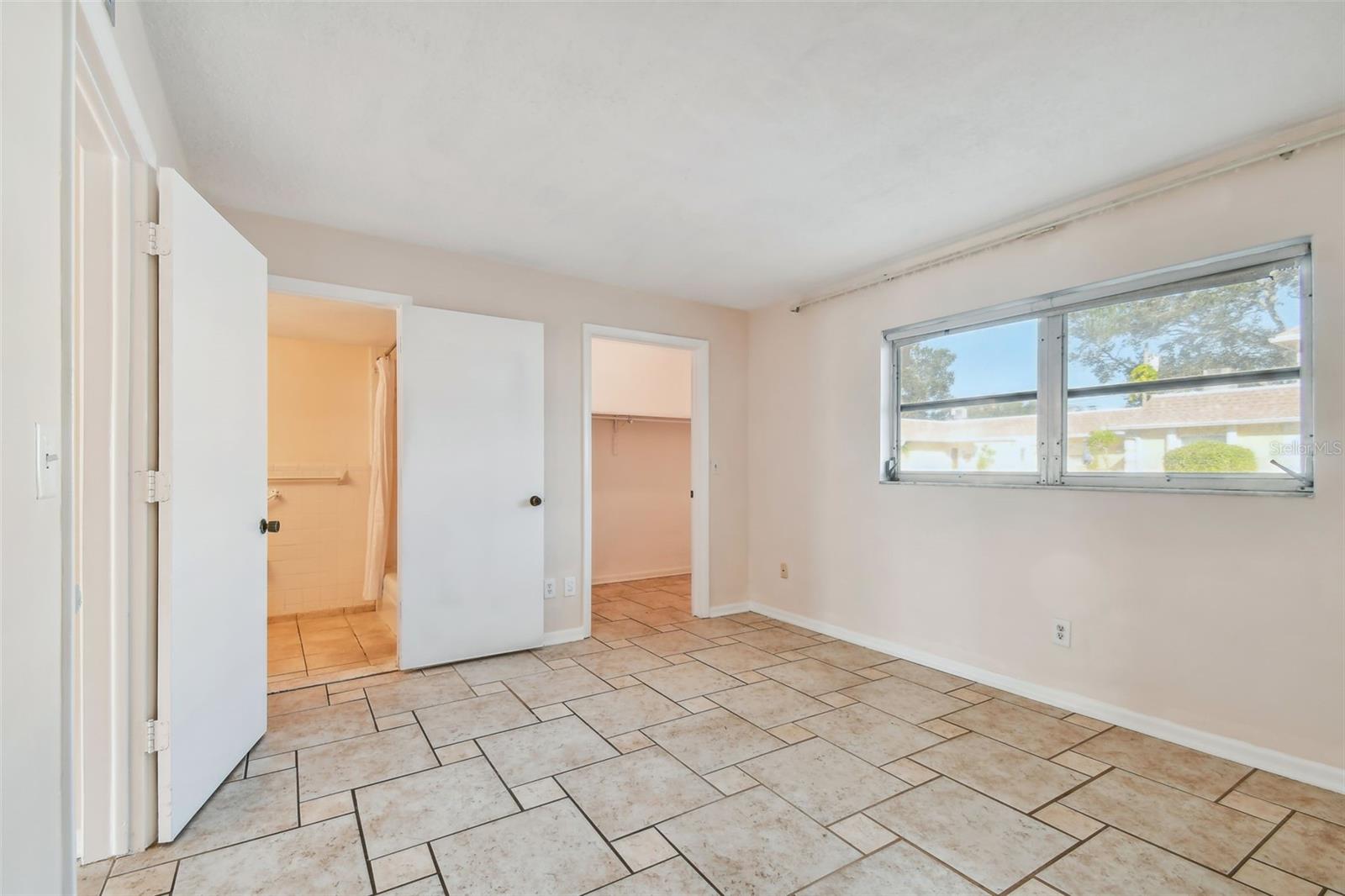 610 INDIAN ROCKS RD N #121, BELLEAIR BLUFFS, FL, 33770
