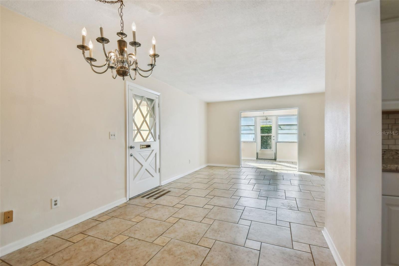 610 INDIAN ROCKS RD N #121, BELLEAIR BLUFFS, FL, 33770