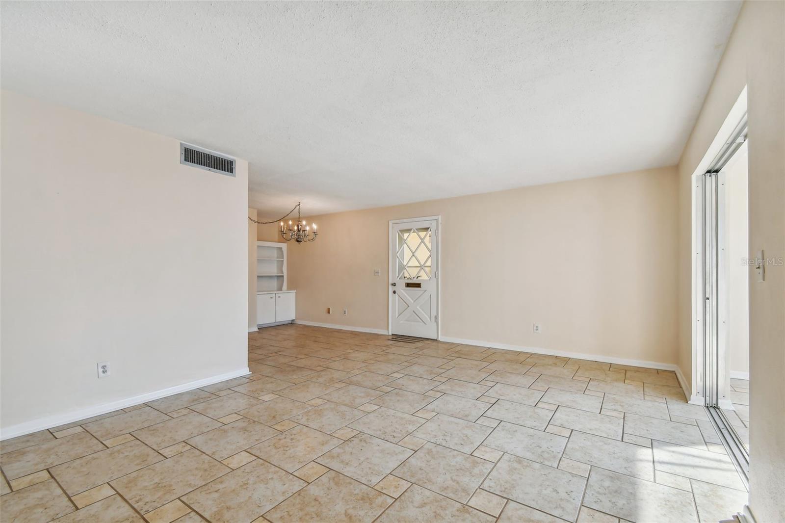 610 INDIAN ROCKS RD N #121, BELLEAIR BLUFFS, FL, 33770