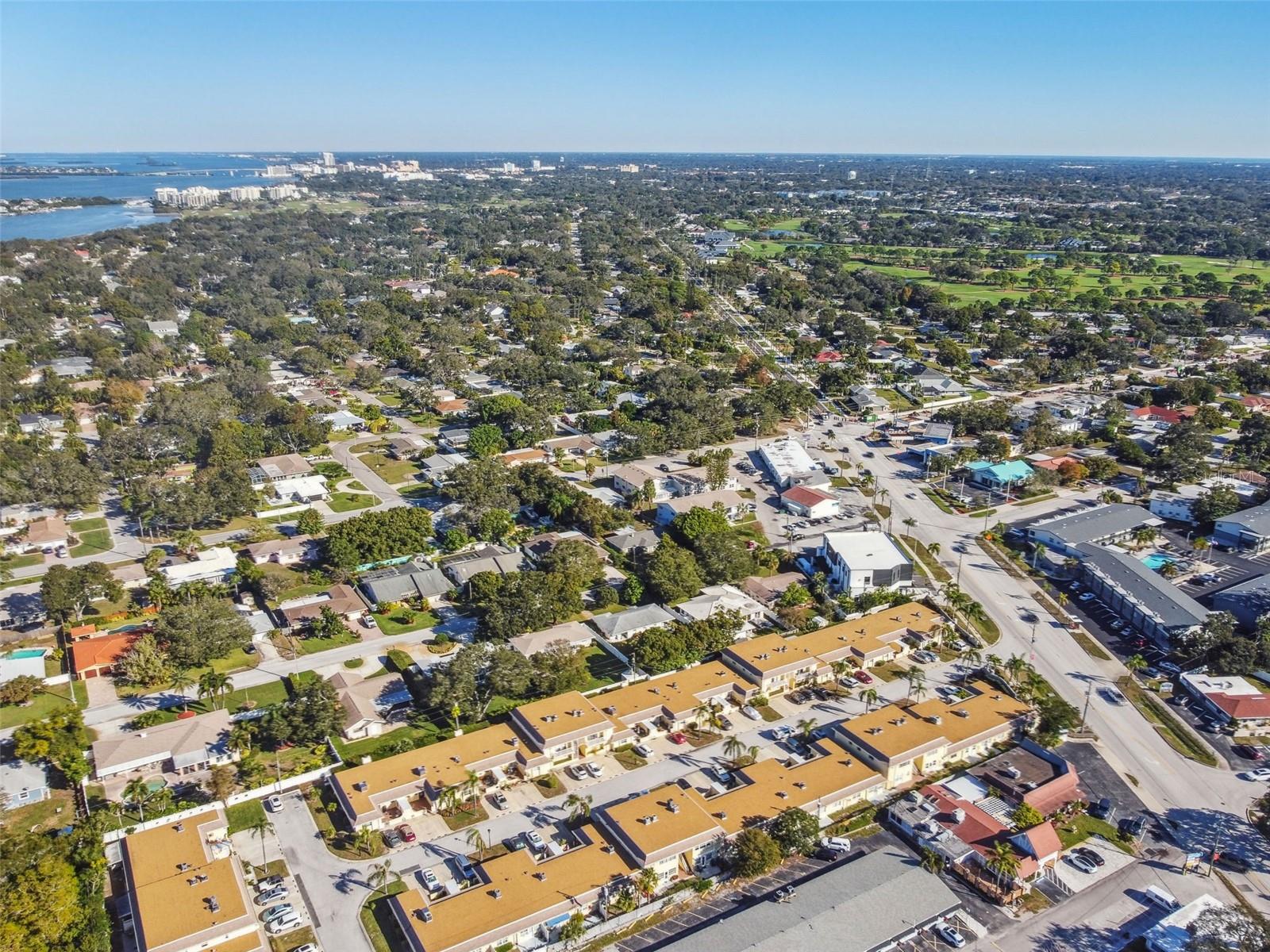 610 INDIAN ROCKS RD N #121, BELLEAIR BLUFFS, FL, 33770