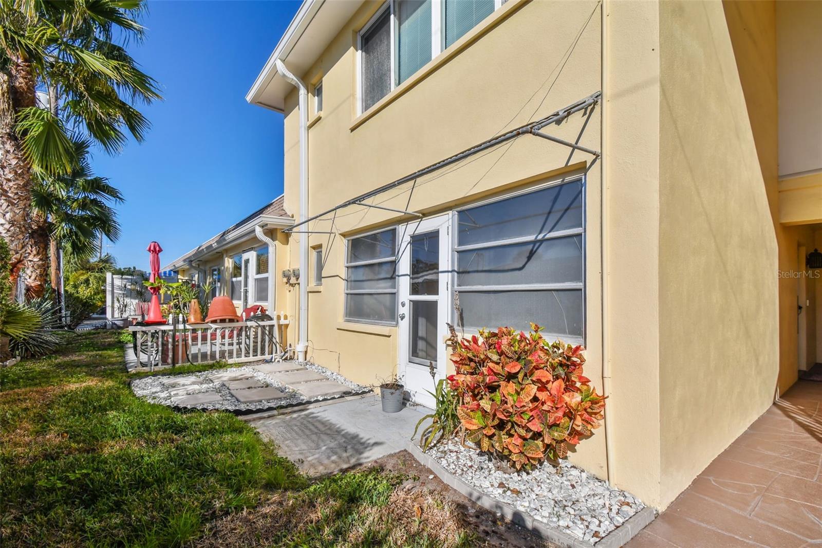 610 INDIAN ROCKS RD N #121, BELLEAIR BLUFFS, FL, 33770