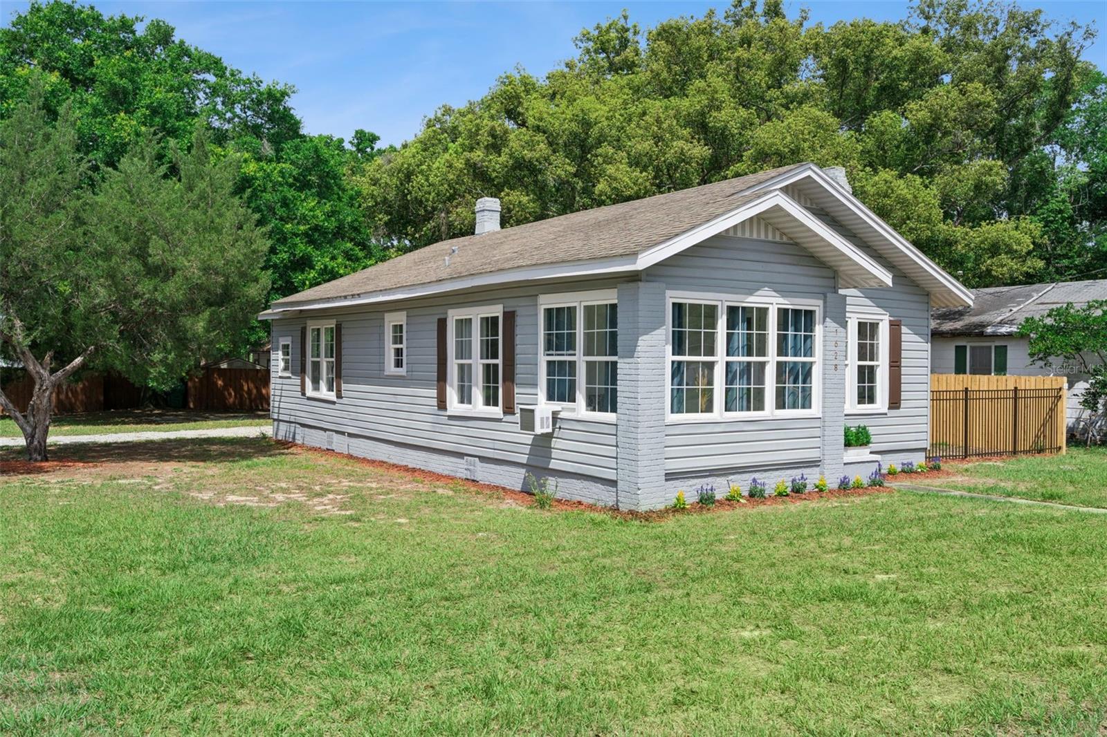 1628 S GROVE ST, EUSTIS, FL, 32726