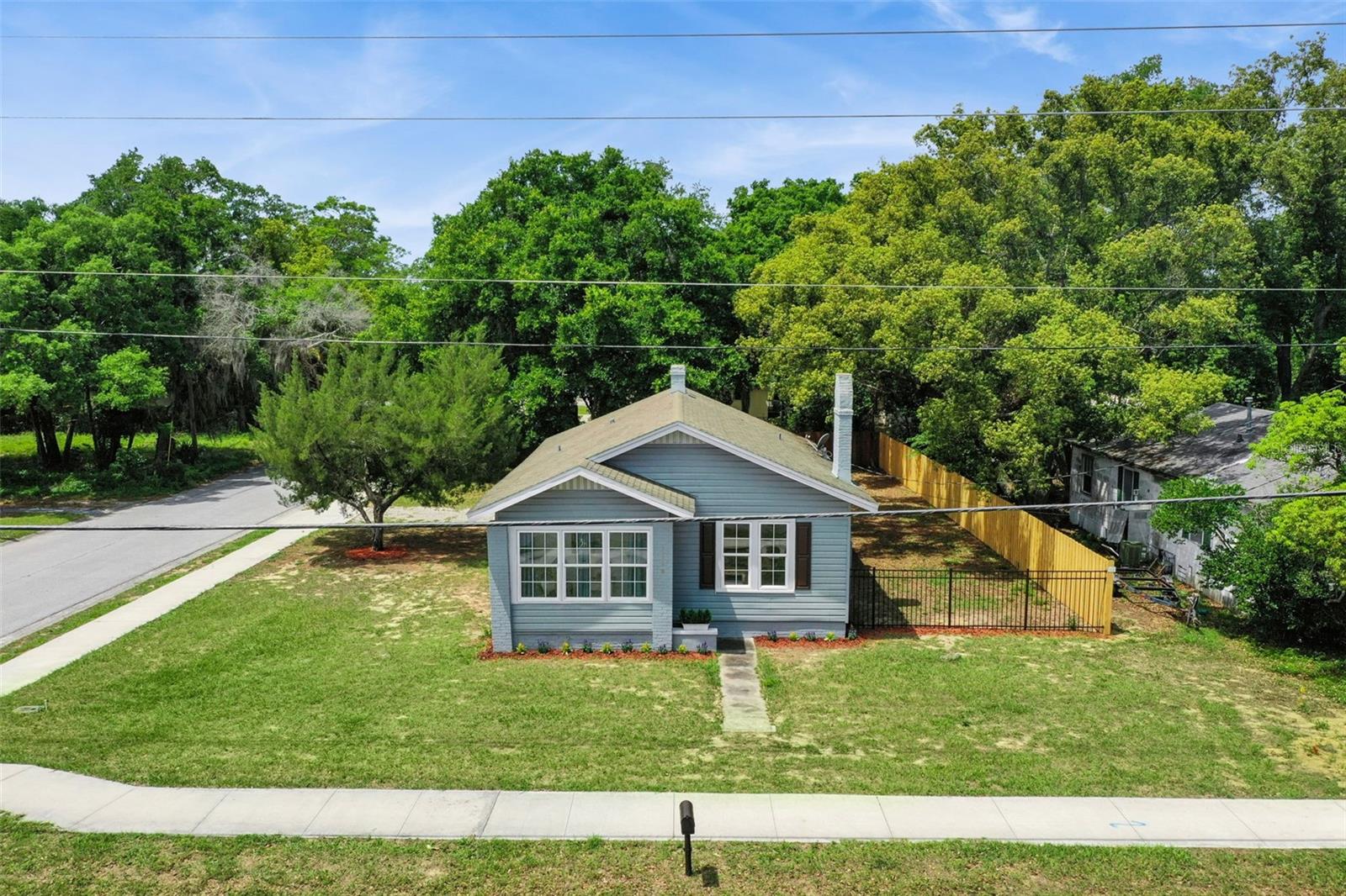 1628 S GROVE ST, EUSTIS, FL, 32726