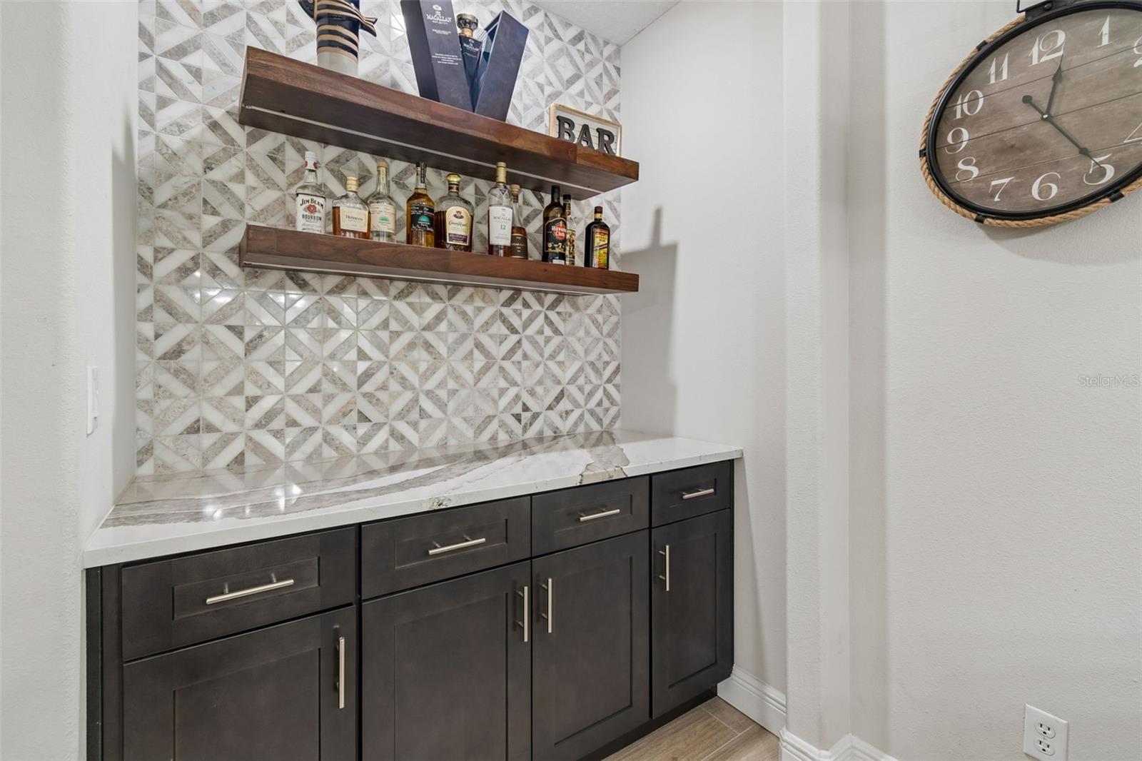 Dry Bar in Dinette